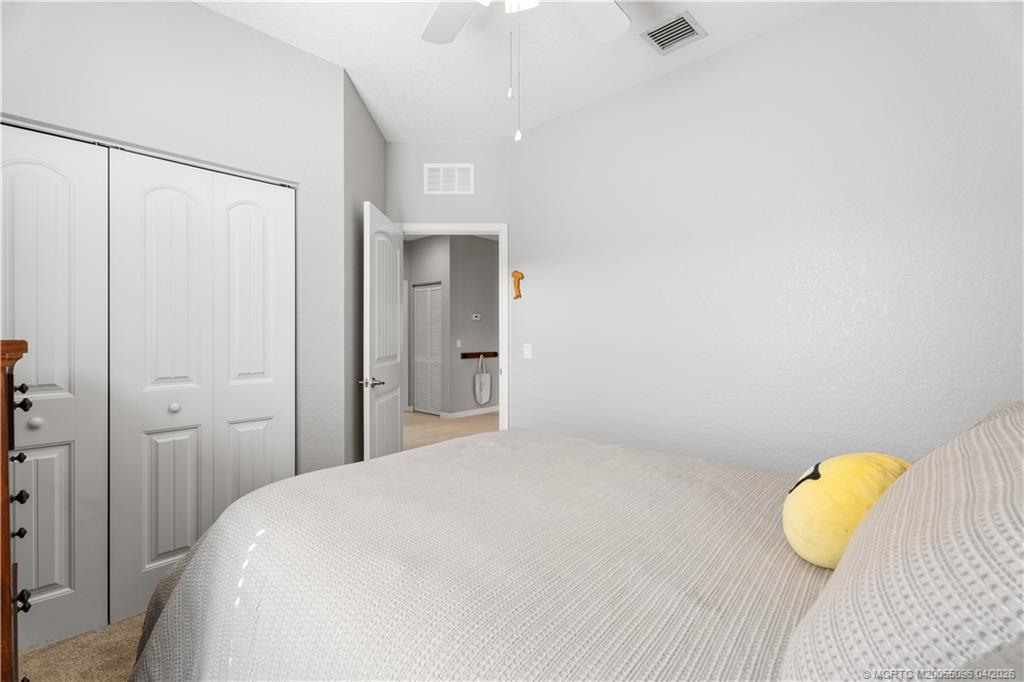 445 NW Sunflower Place