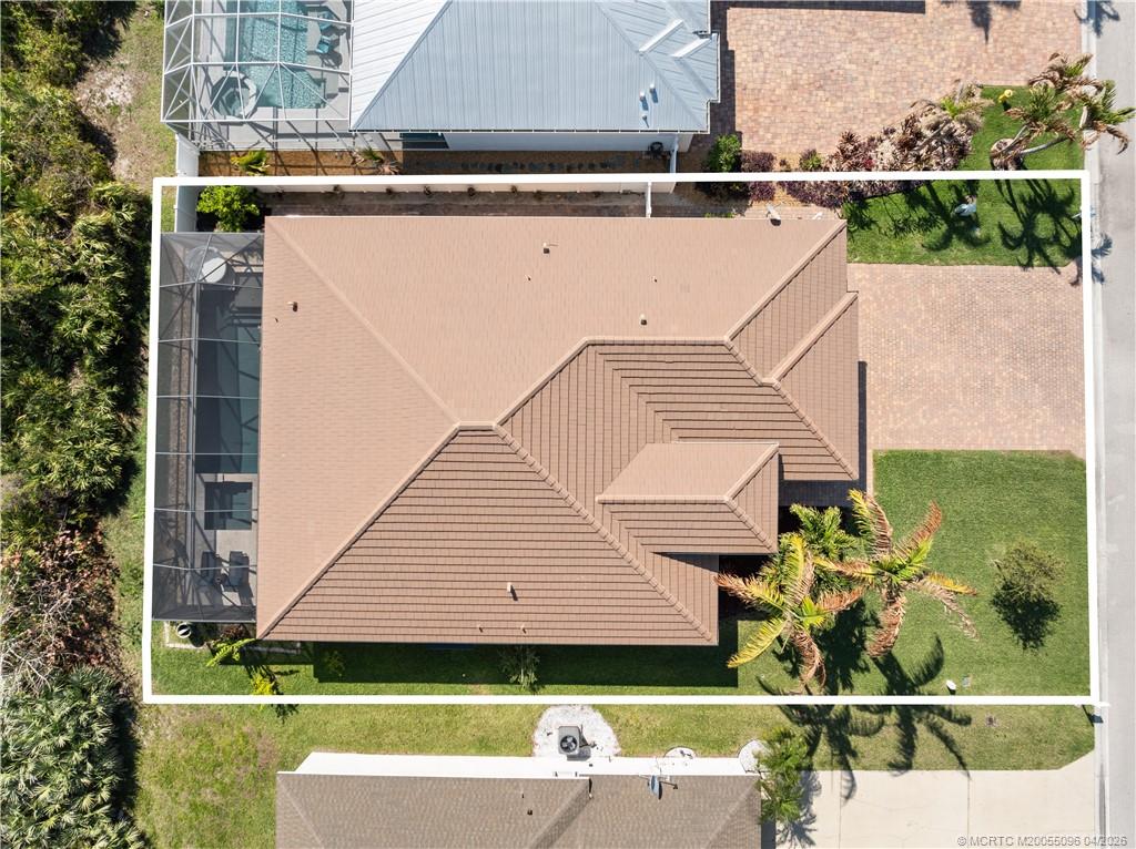 445 NW Sunflower Place