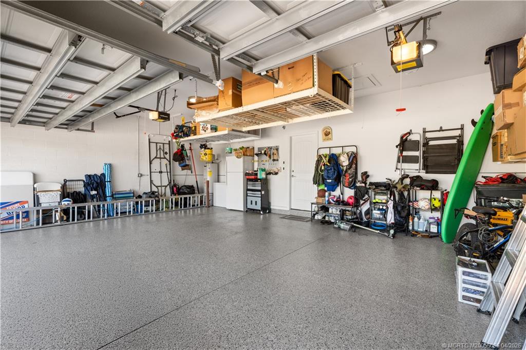 445 NW Sunflower Place