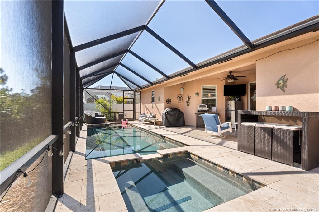 445 NW Sunflower Place