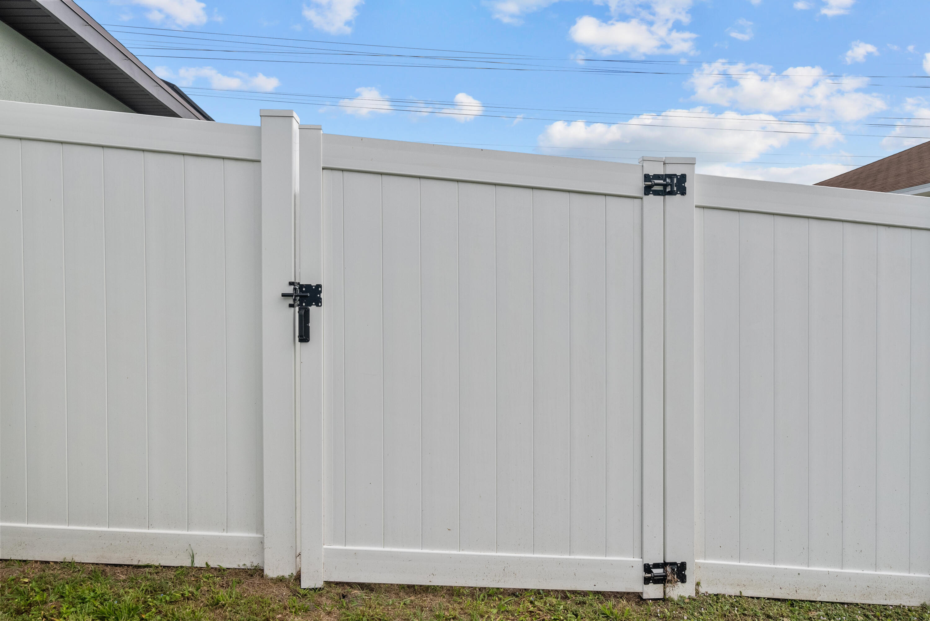 2431 SW Brescia Street