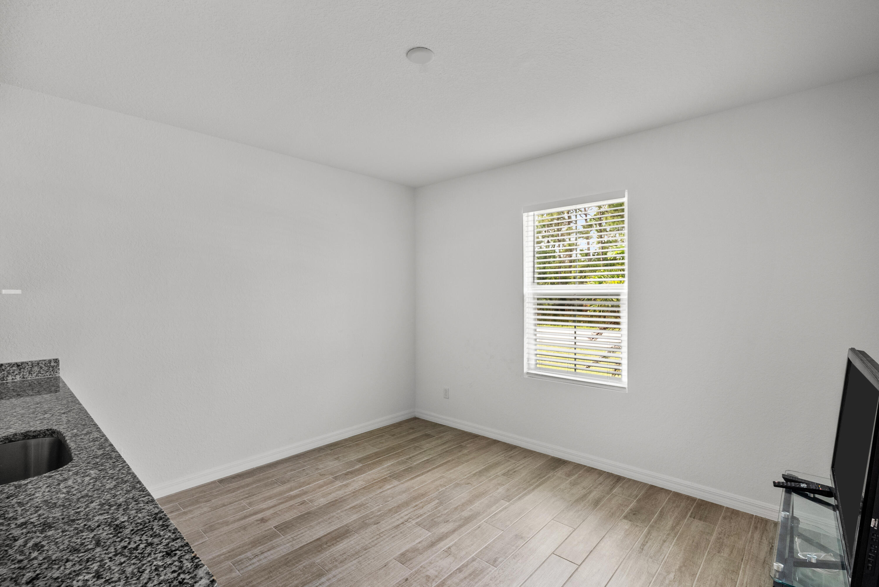 2431 SW Brescia Street