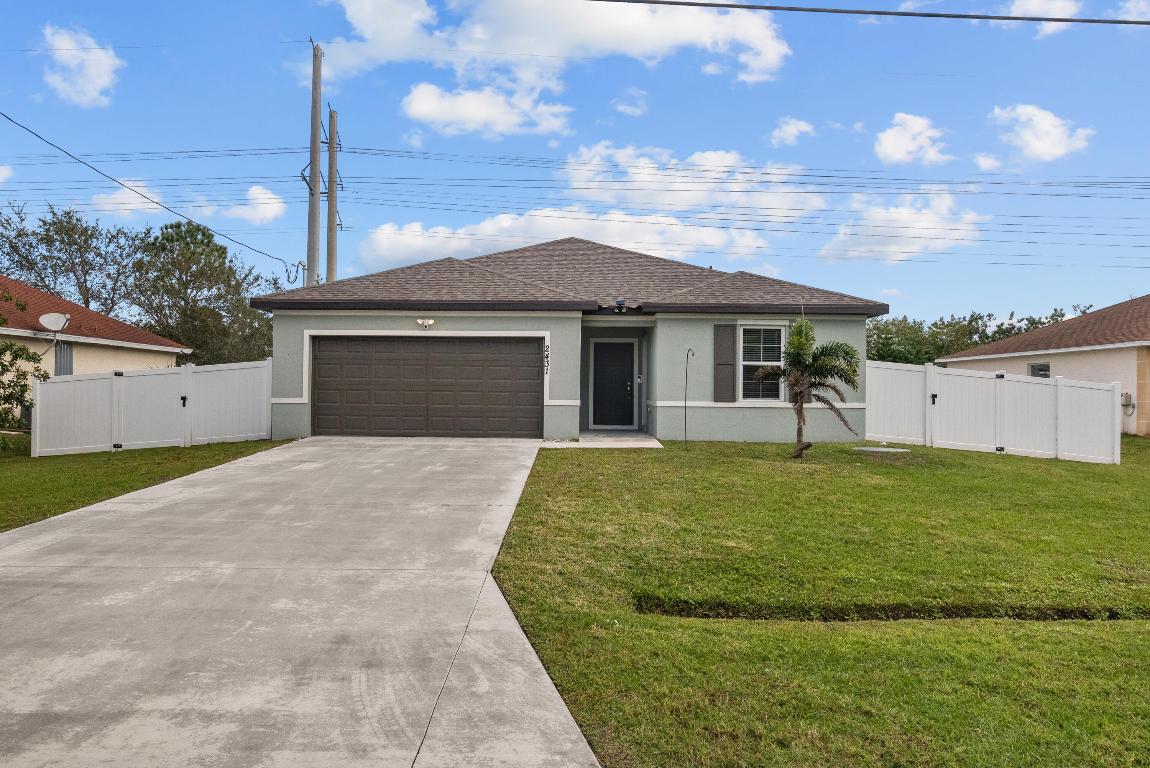 2431 SW Brescia Street