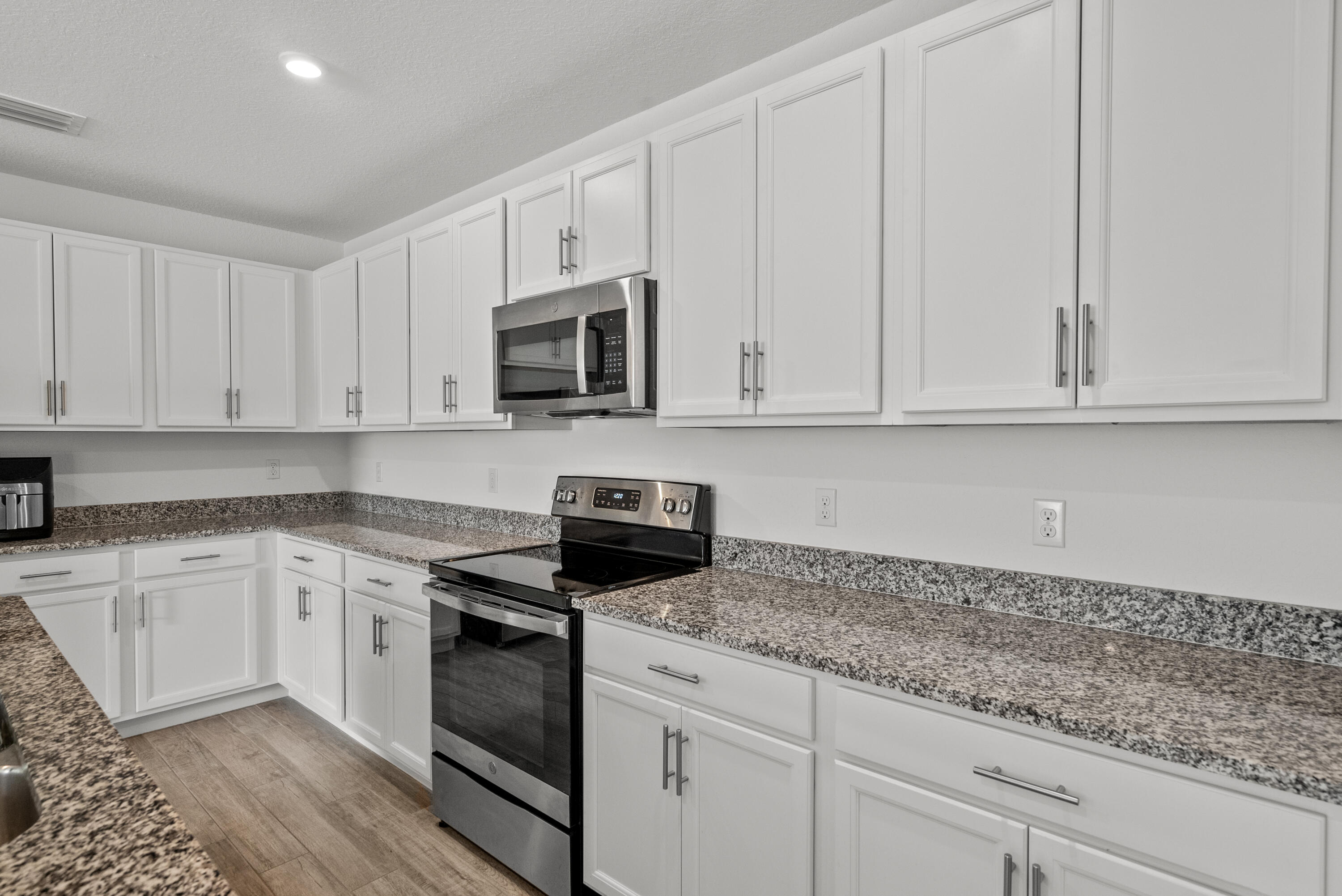 2431 SW Brescia Street