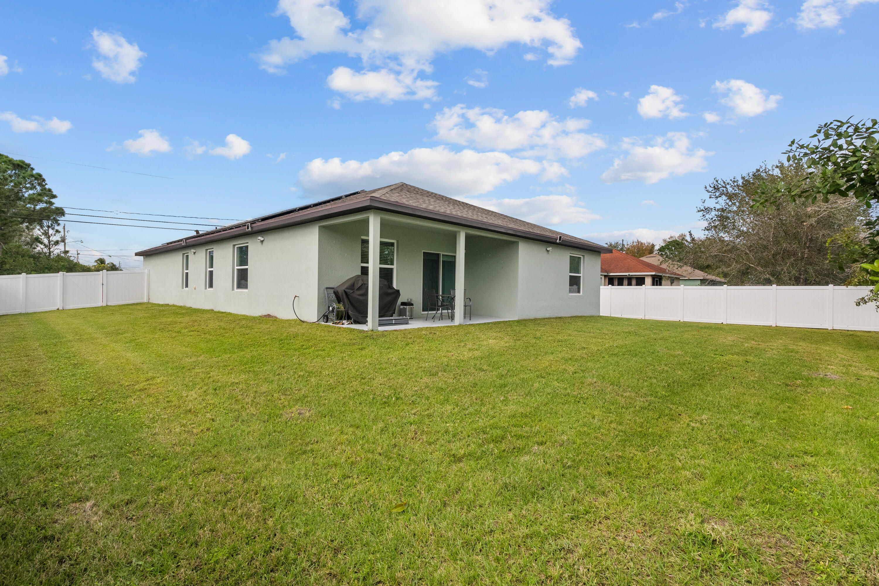 2431 SW Brescia Street