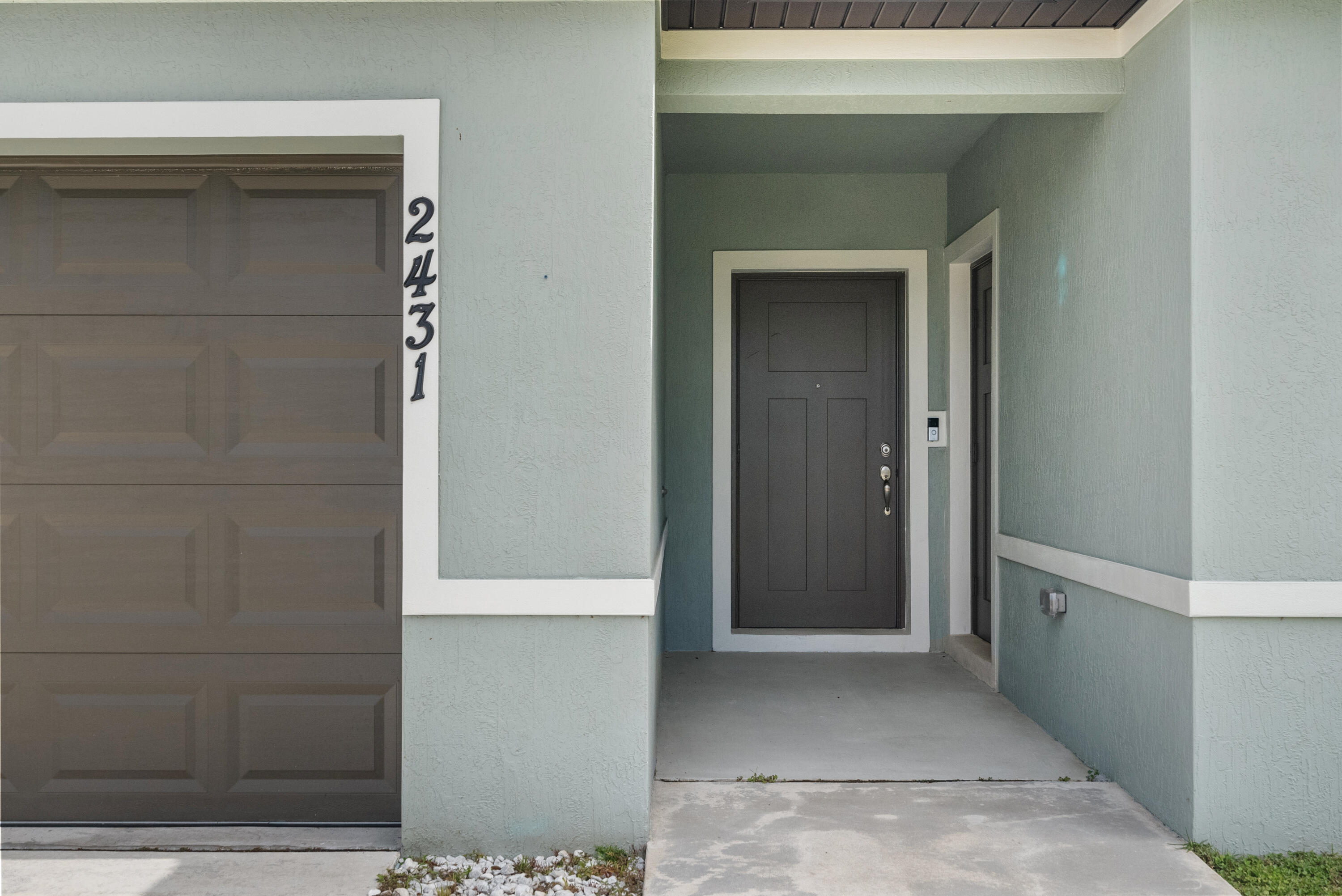 2431 SW Brescia Street