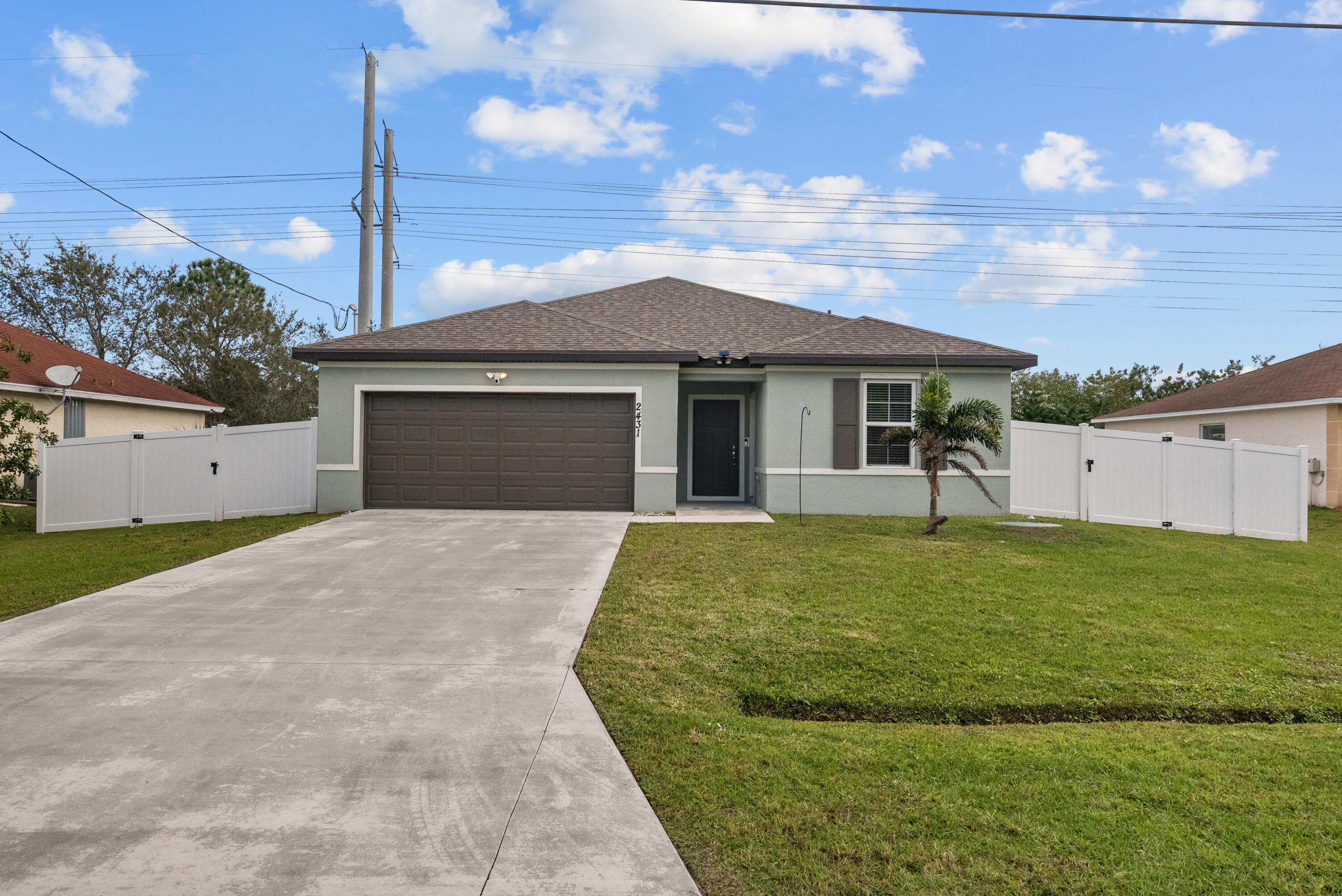 2431 SW Brescia Street