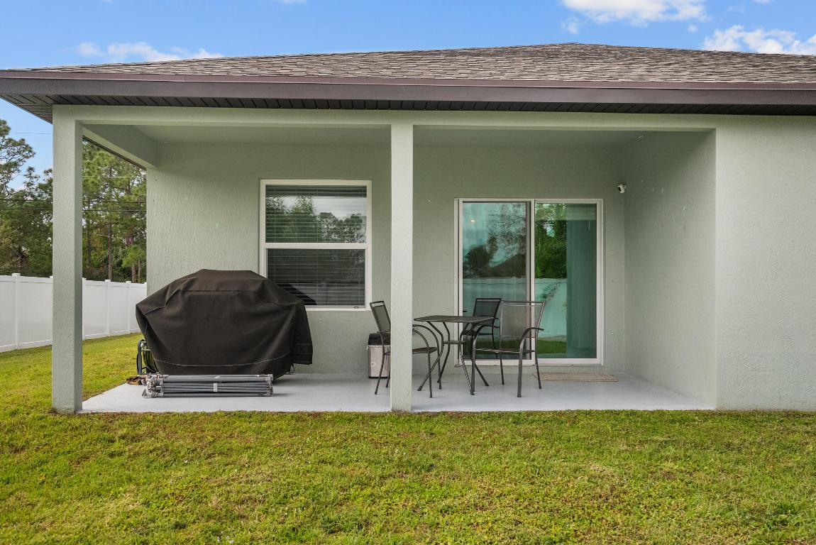 2431 SW Brescia Street