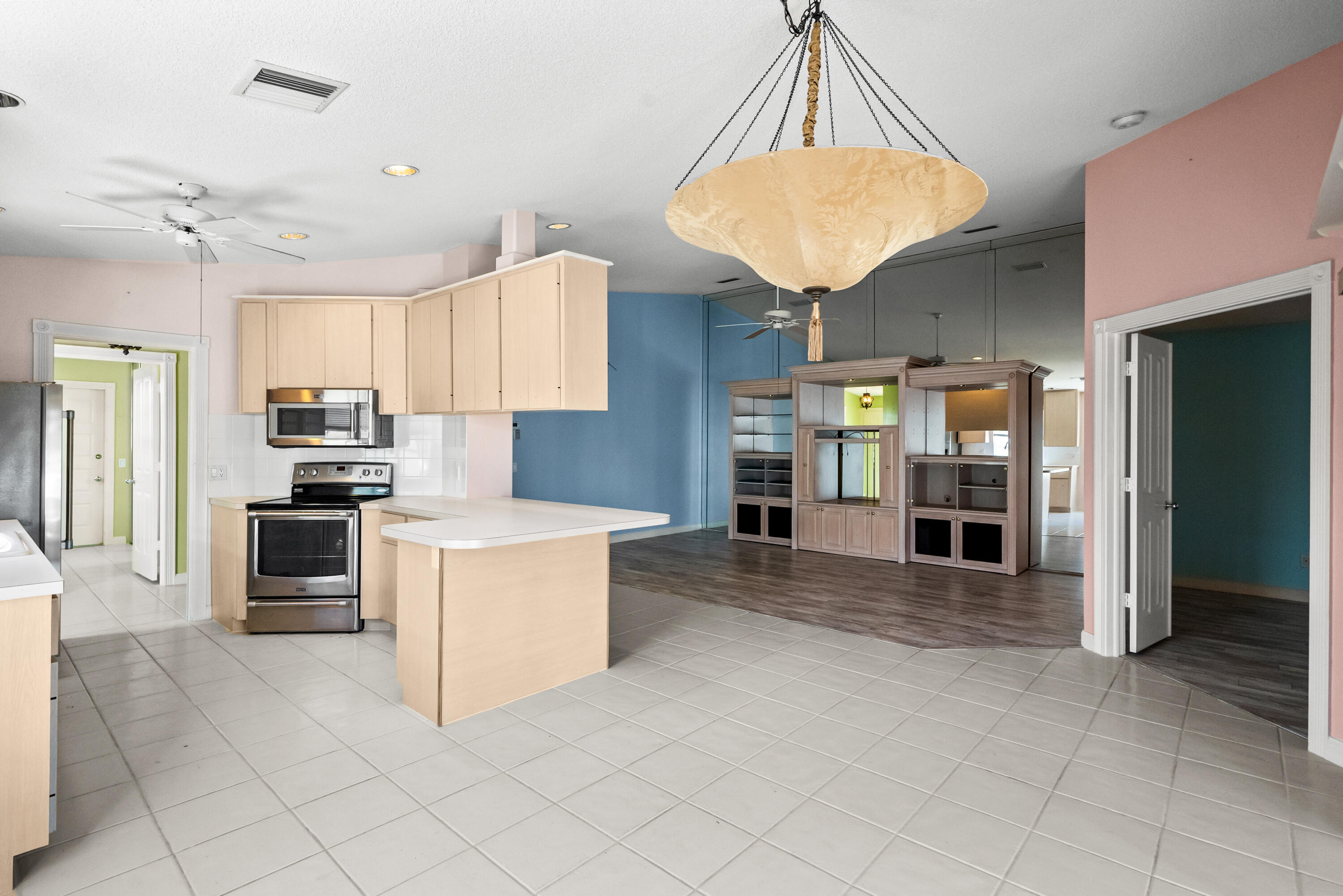 1599 SW Springfield Court