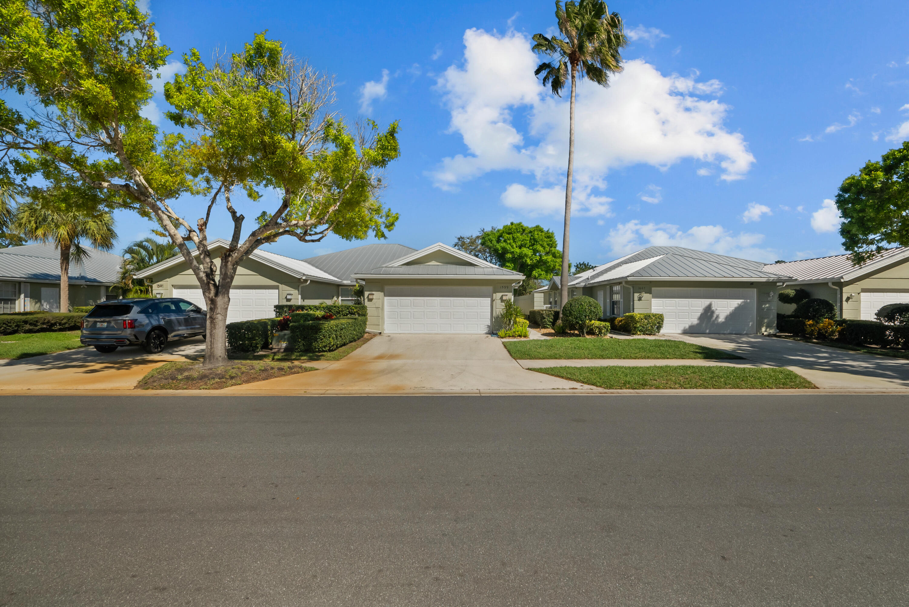 1599 SW Springfield Court