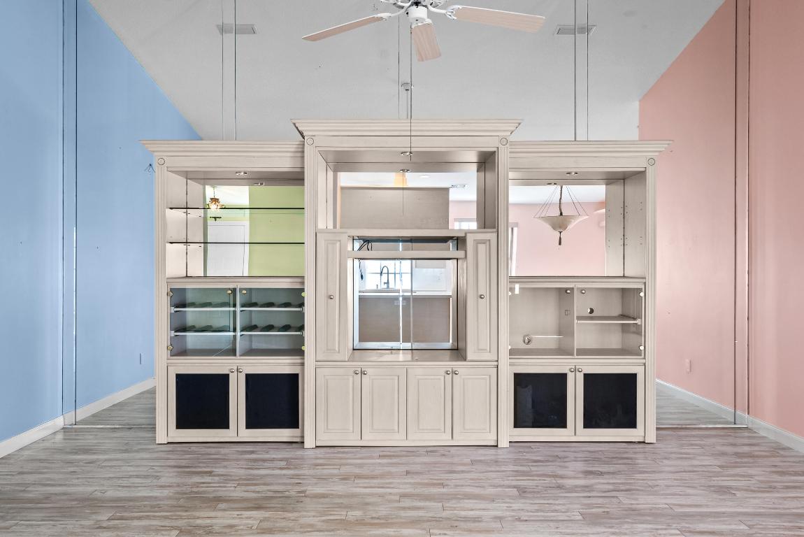 1599 SW Springfield Court