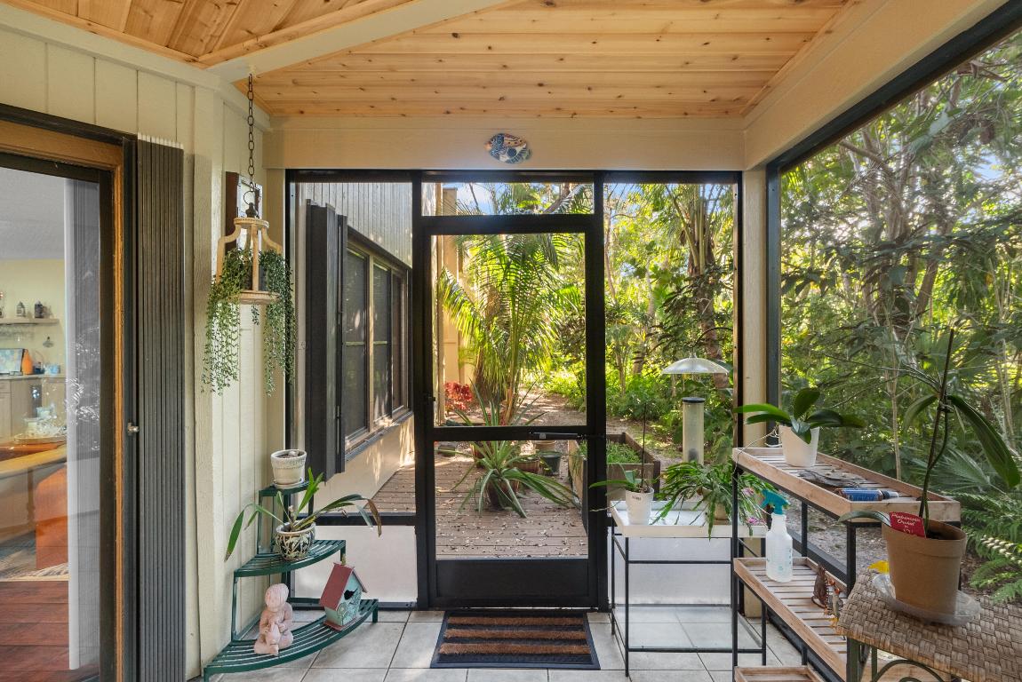 5200 SE Schooner Oaks Way