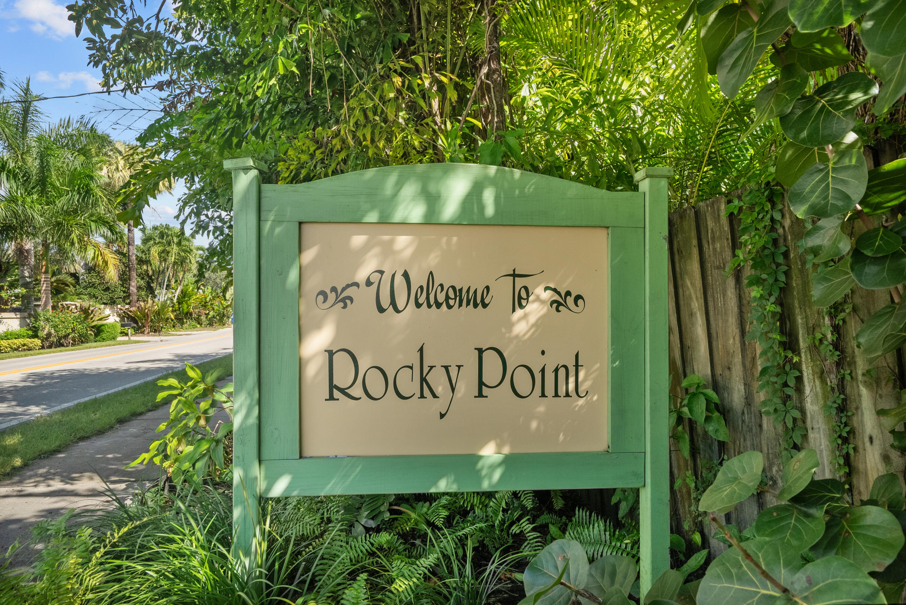 5200 SE Schooner Oaks Way