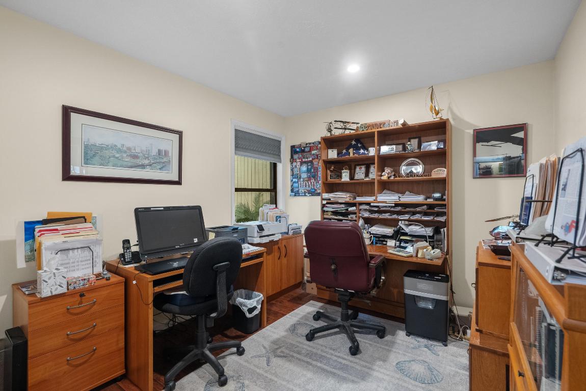 5200 SE Schooner Oaks Way