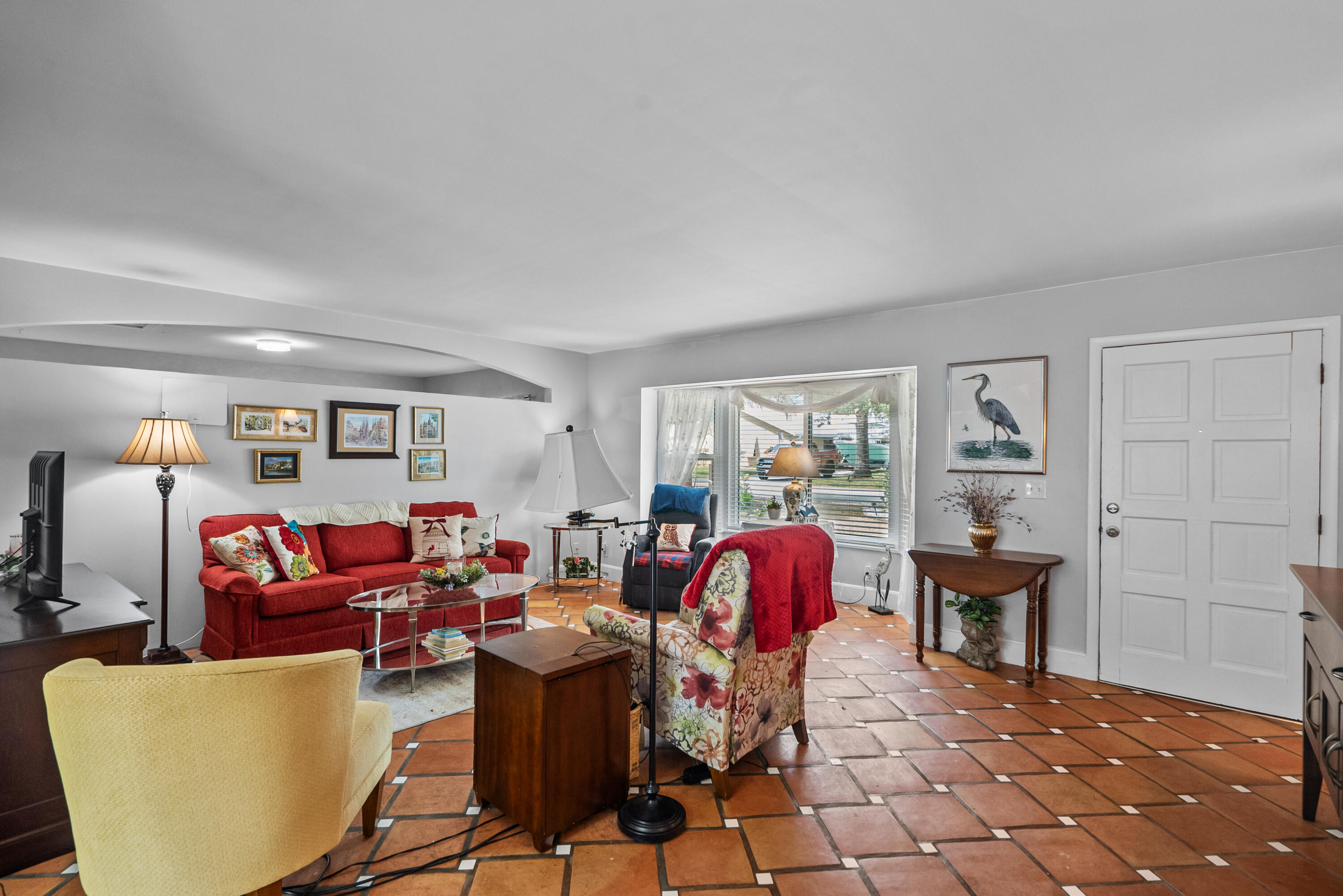 8711 SE Eagle Avenue