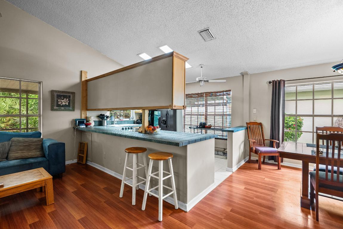 2089 SW Olympic Club Terrace