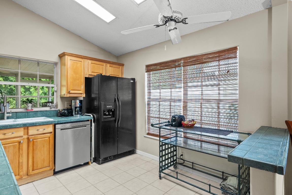 2089 SW Olympic Club Terrace