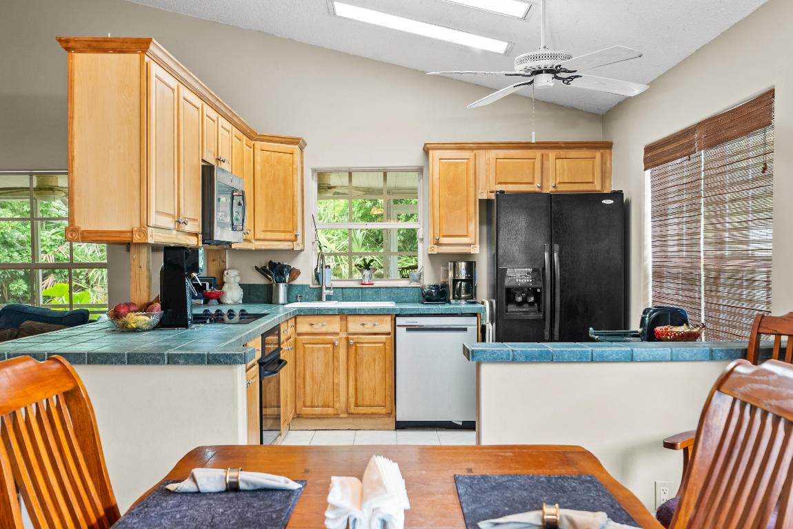 2089 SW Olympic Club Terrace