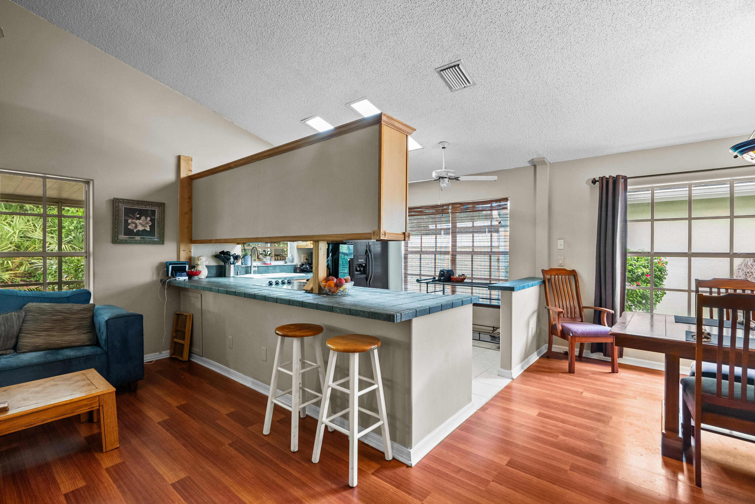 2089 SW Olympic Club Terrace