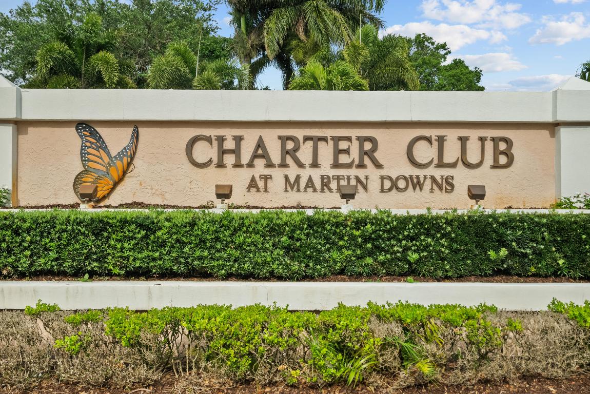 2089 SW Olympic Club Terrace