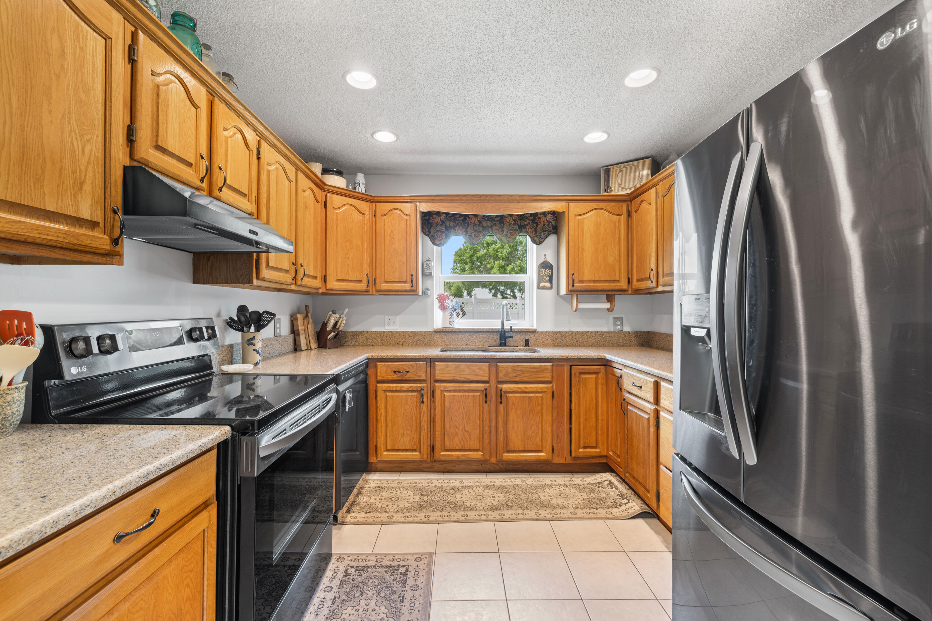 952 SW 37th Terrace