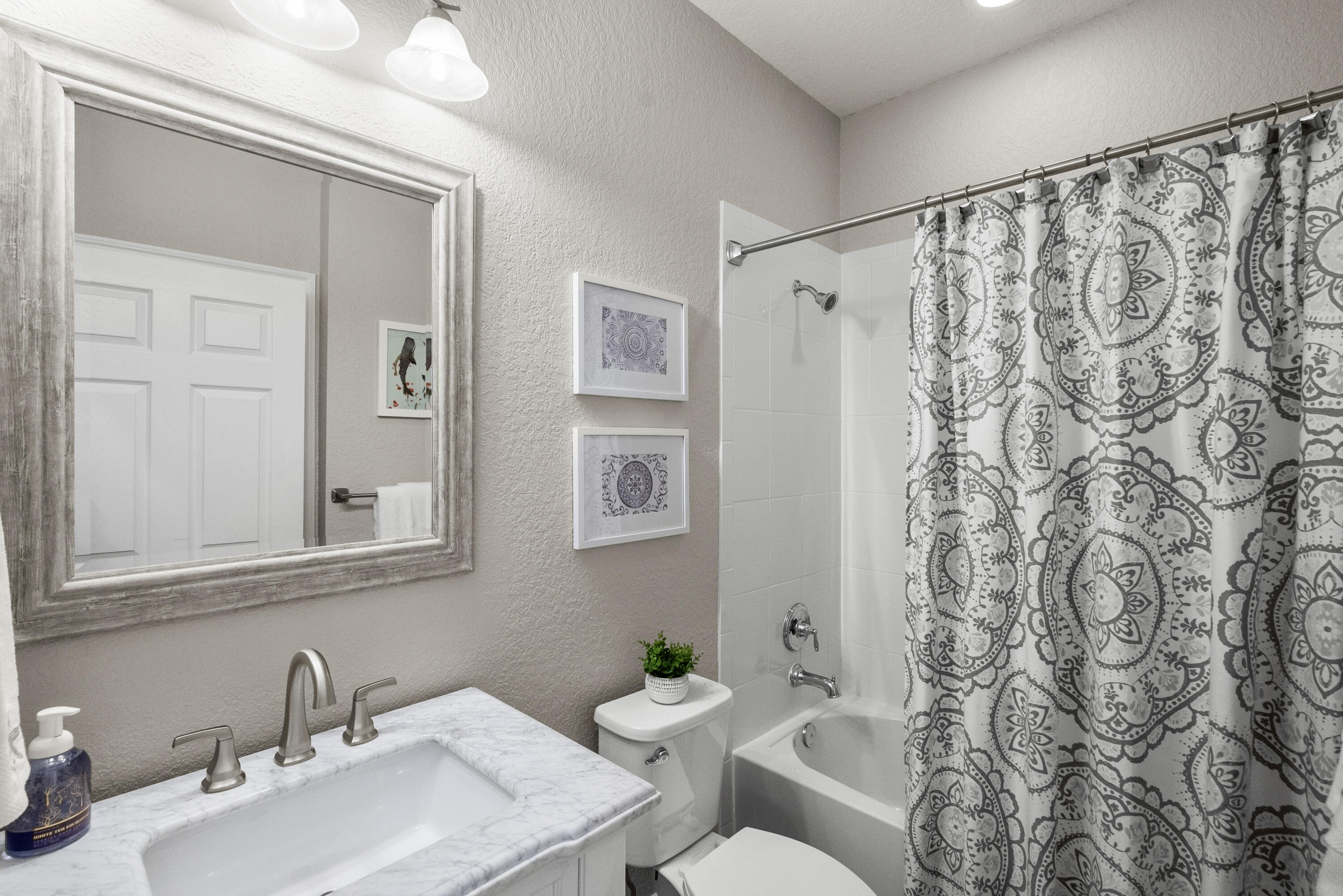 453 SE Bancroft Court