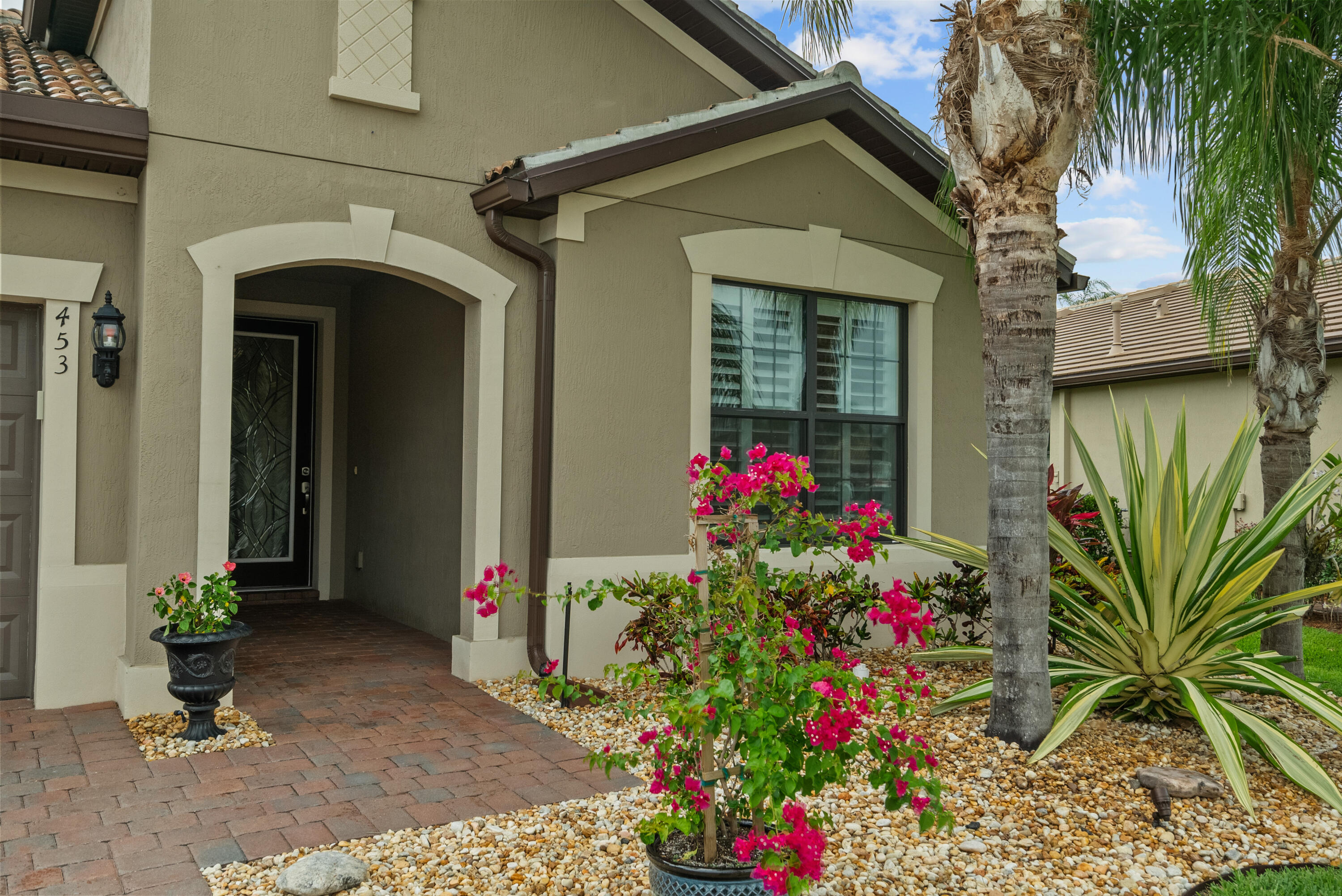 453 SE Bancroft Court