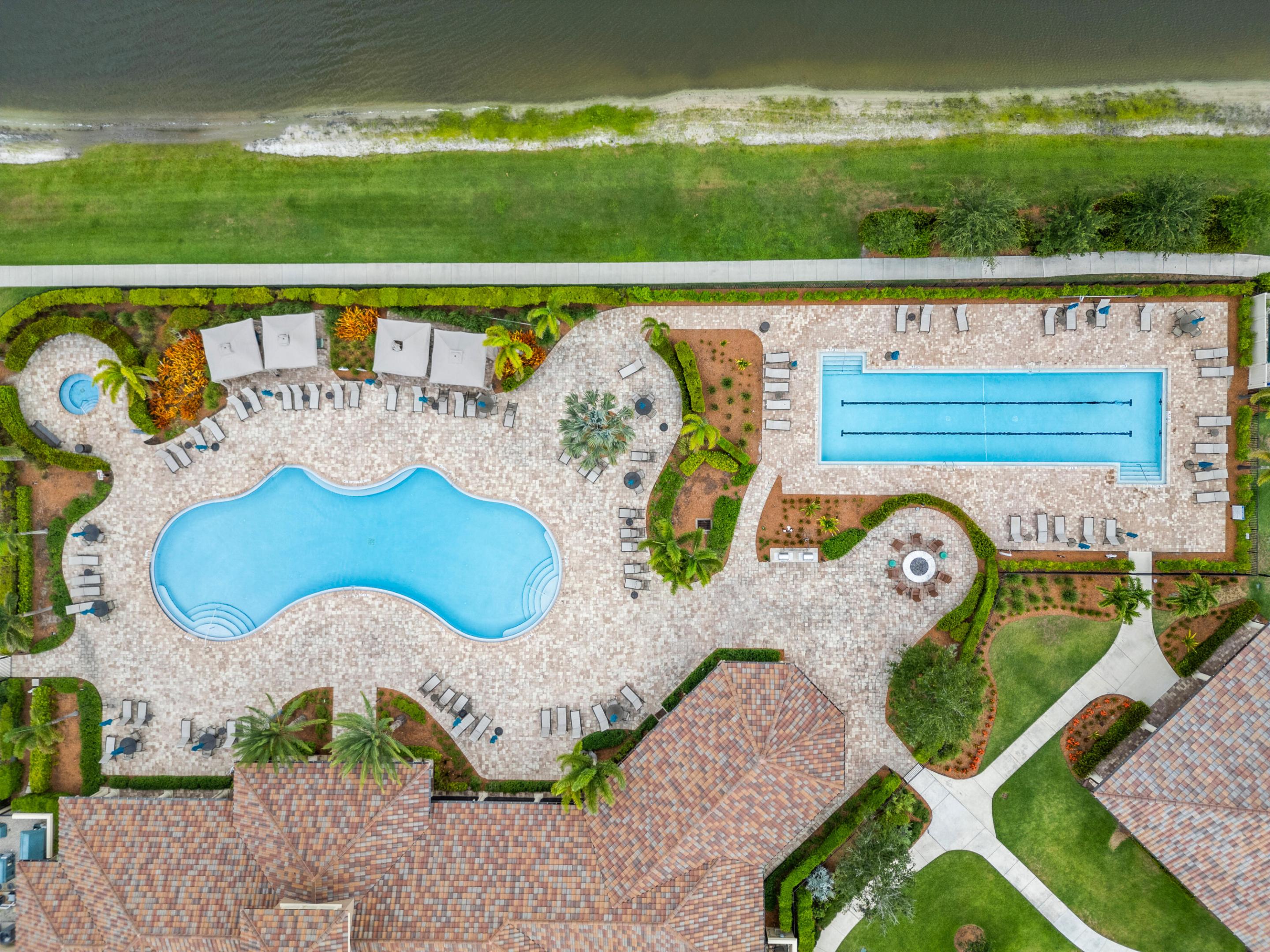 453 SE Bancroft Court