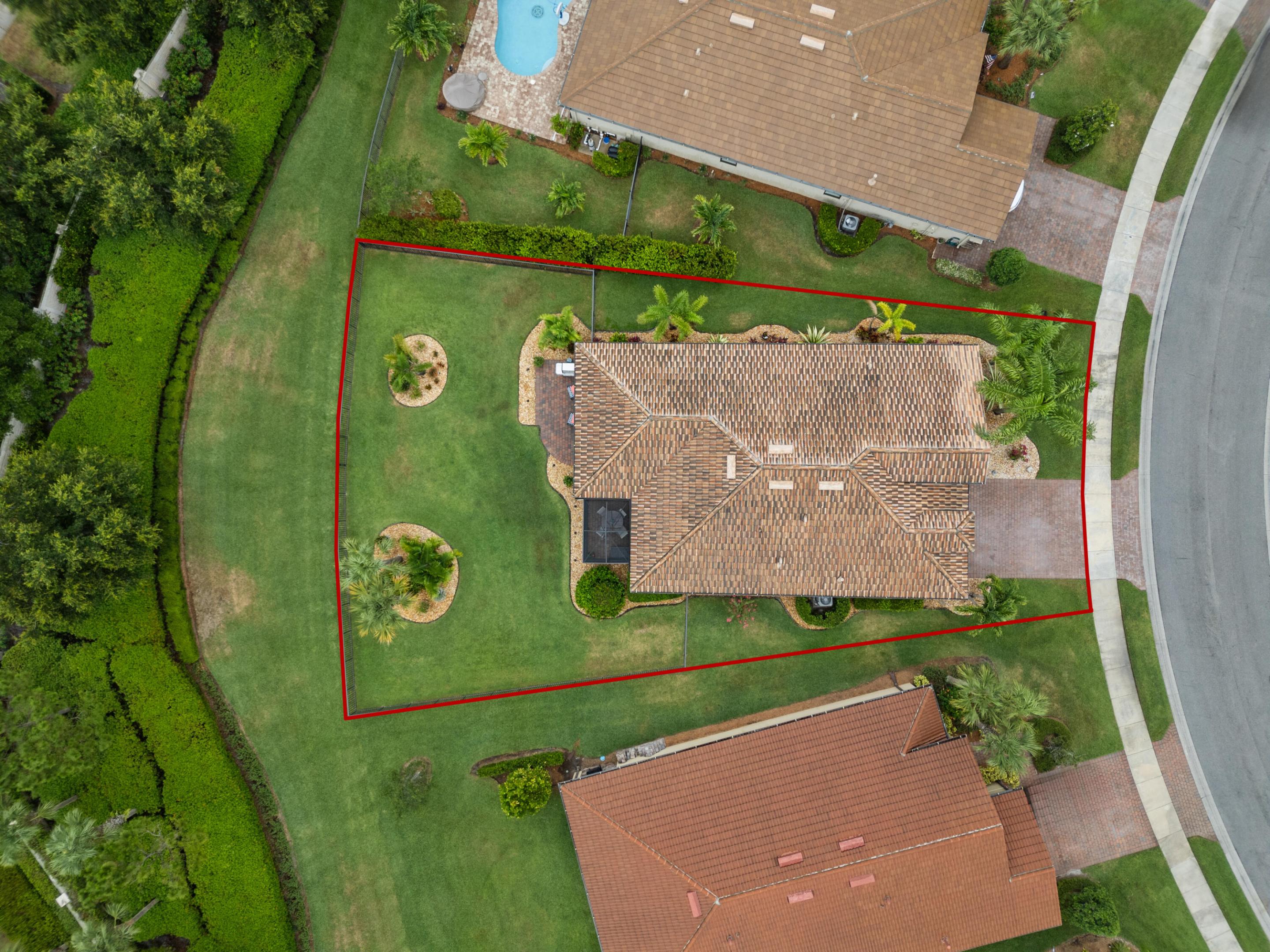 453 SE Bancroft Court