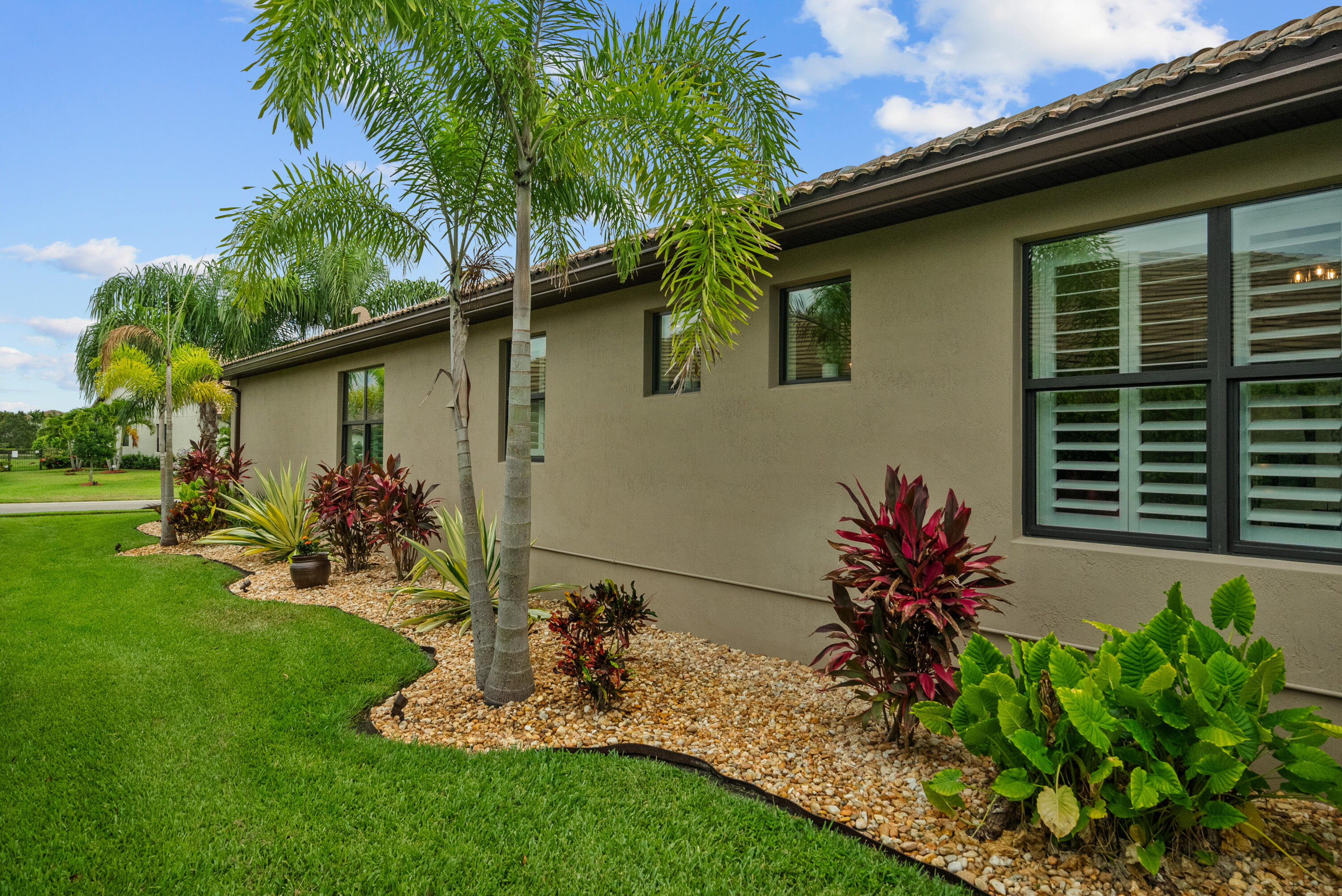 453 SE Bancroft Court