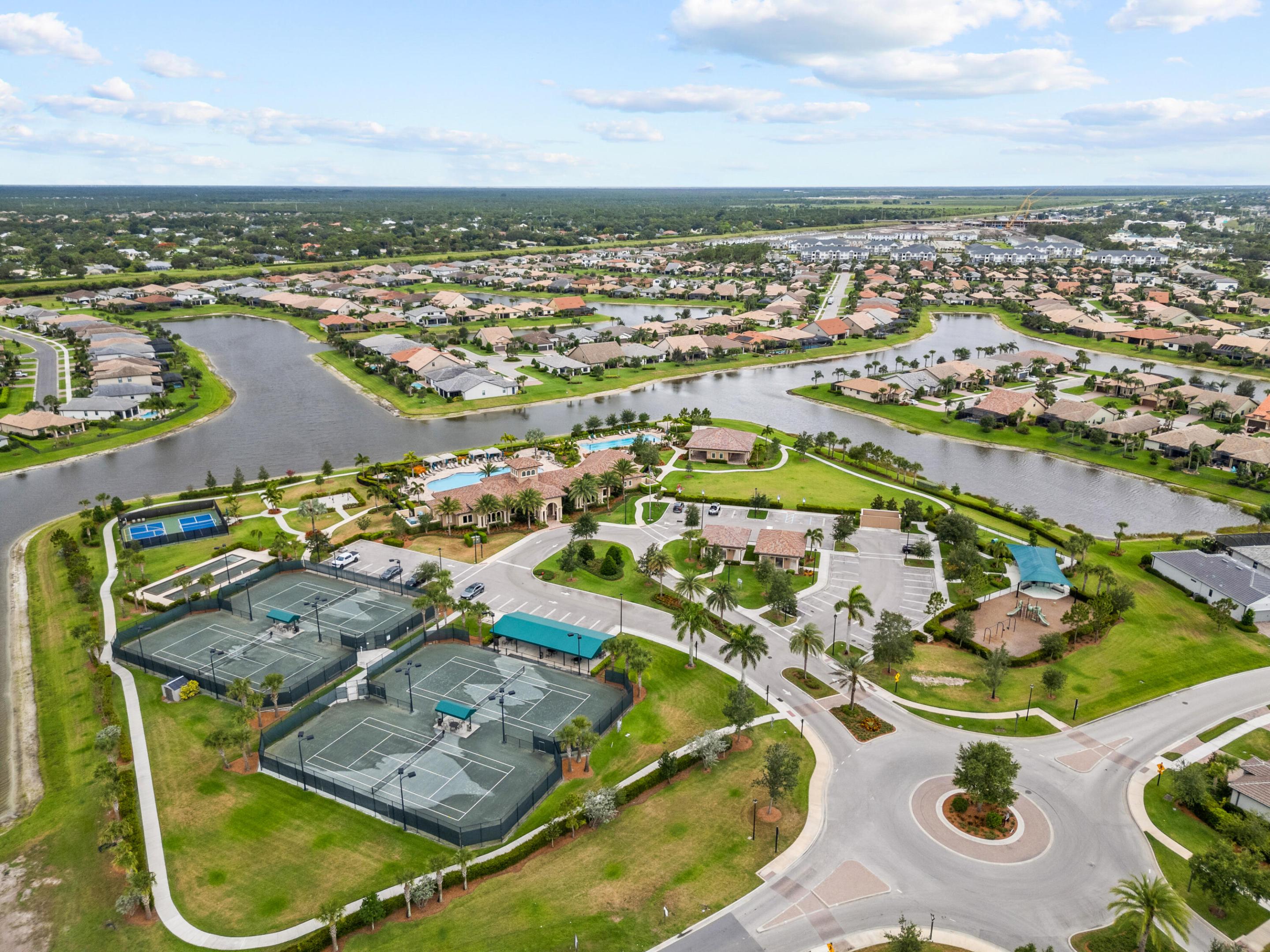 453 SE Bancroft Court