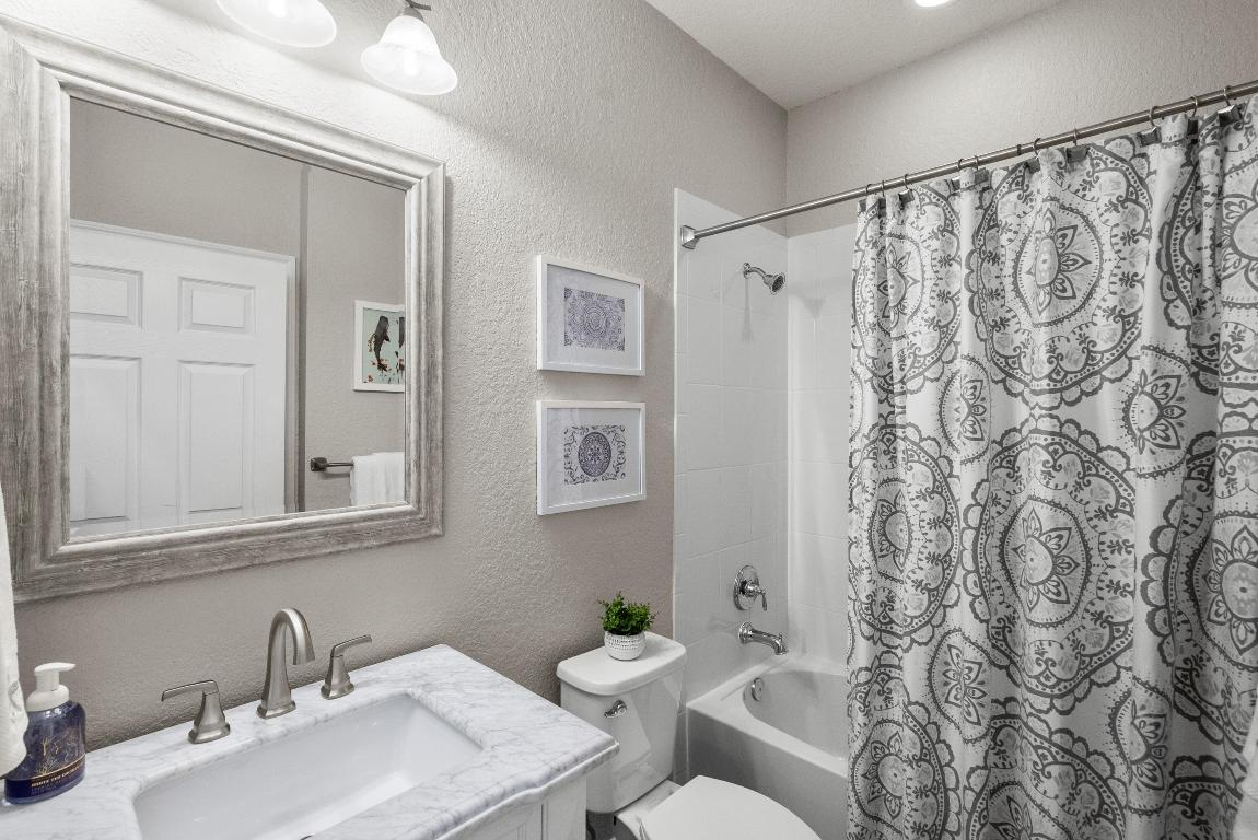 453 SE Bancroft Court