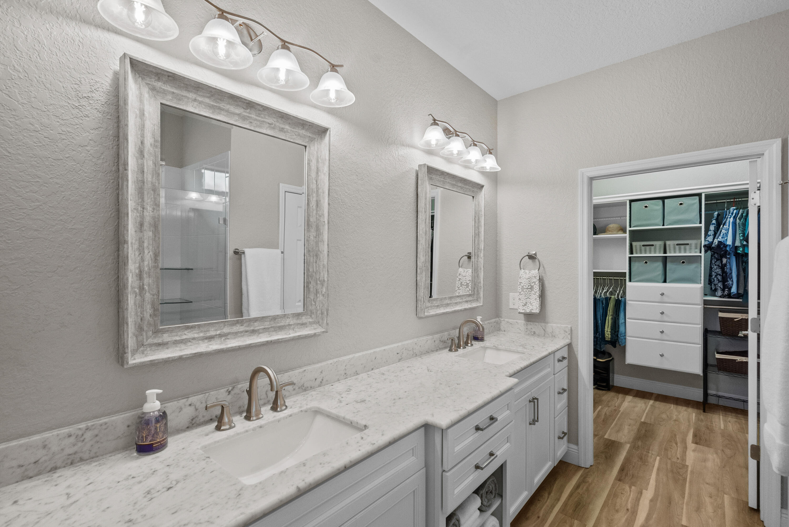 453 SE Bancroft Court