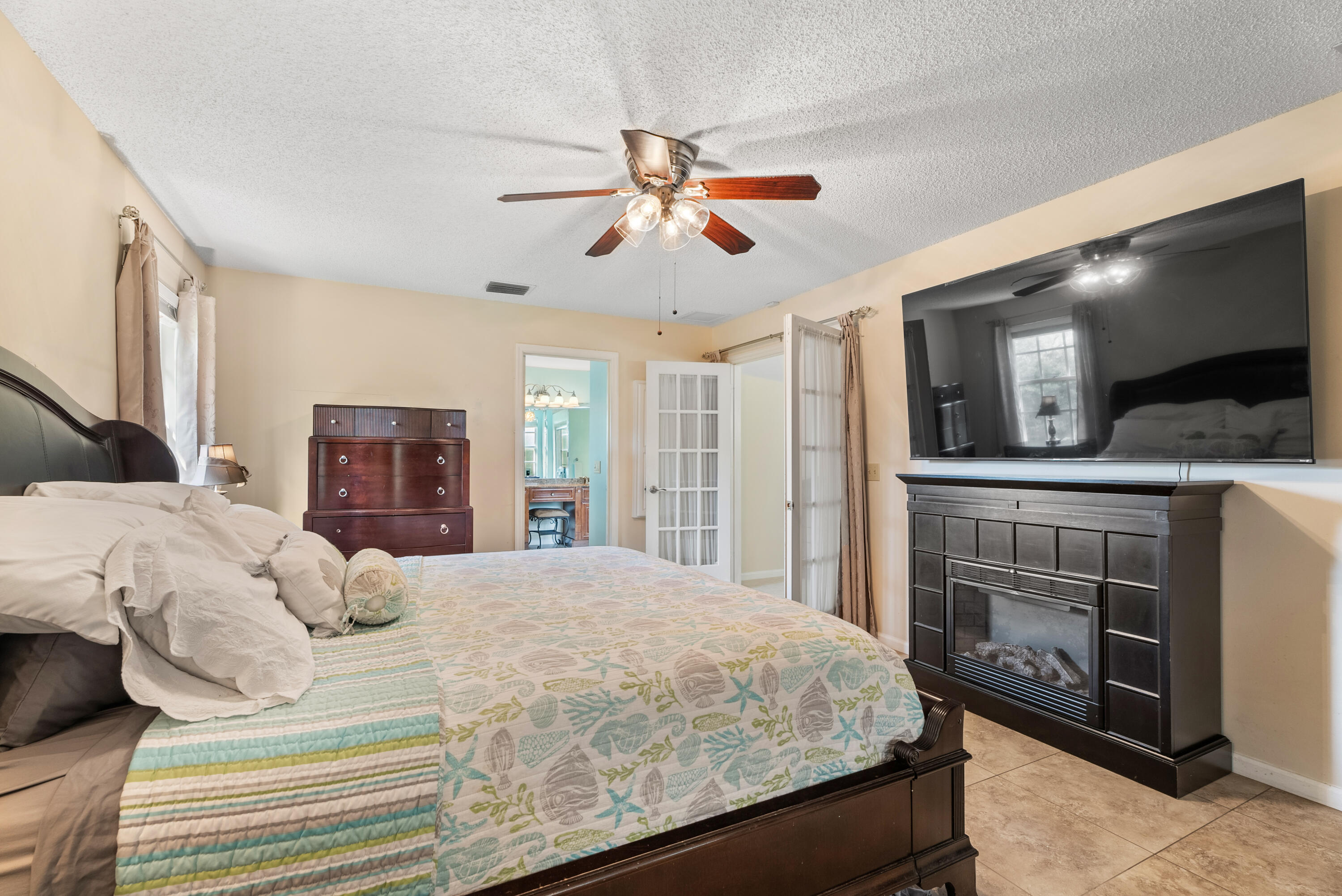 117 NE Naranja Avenue