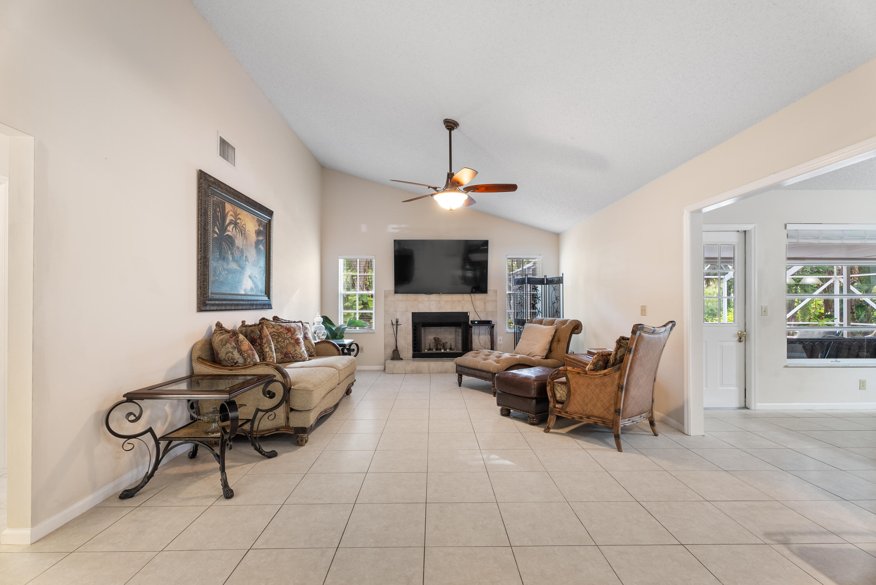 117 NE Naranja Avenue