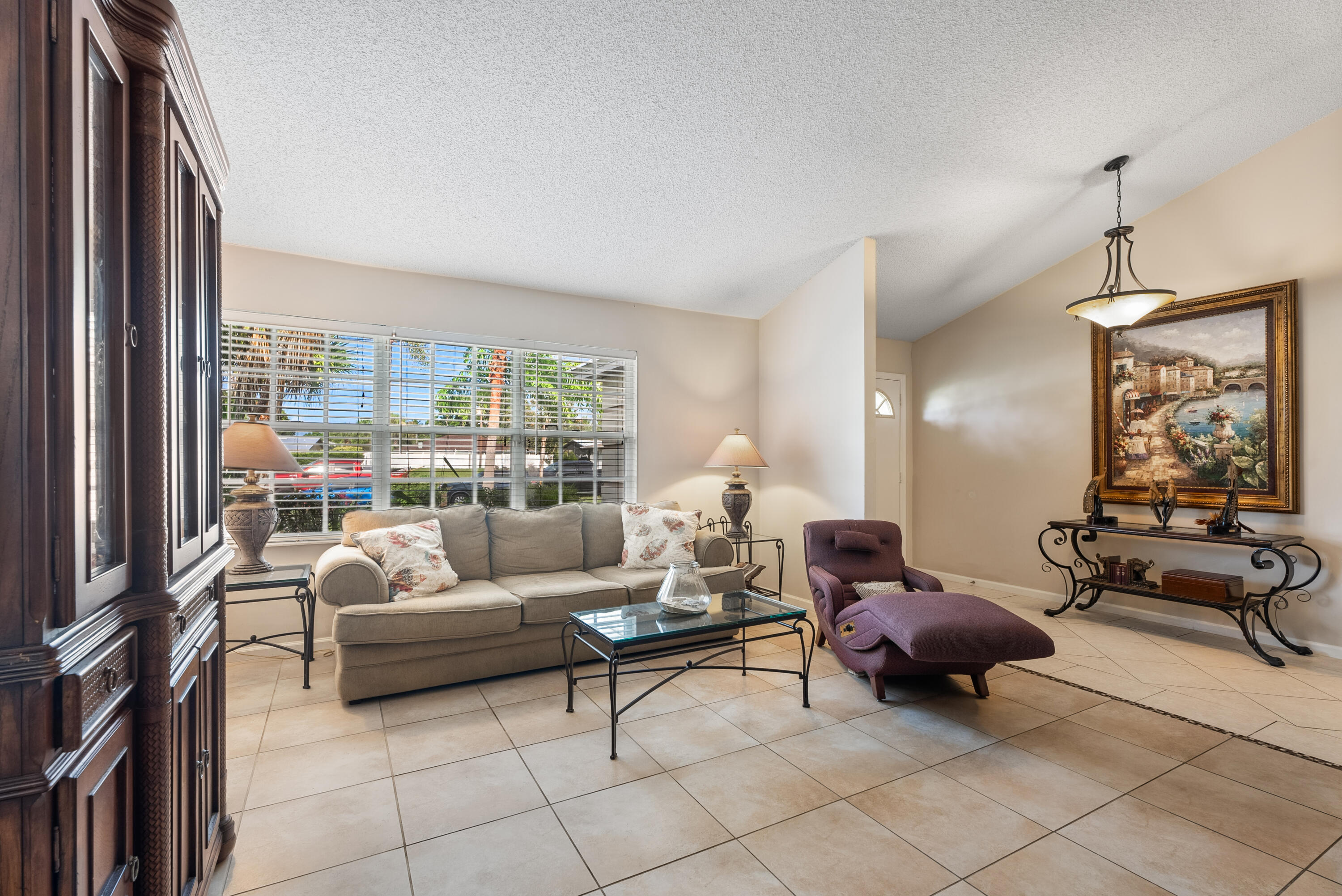 117 NE Naranja Avenue