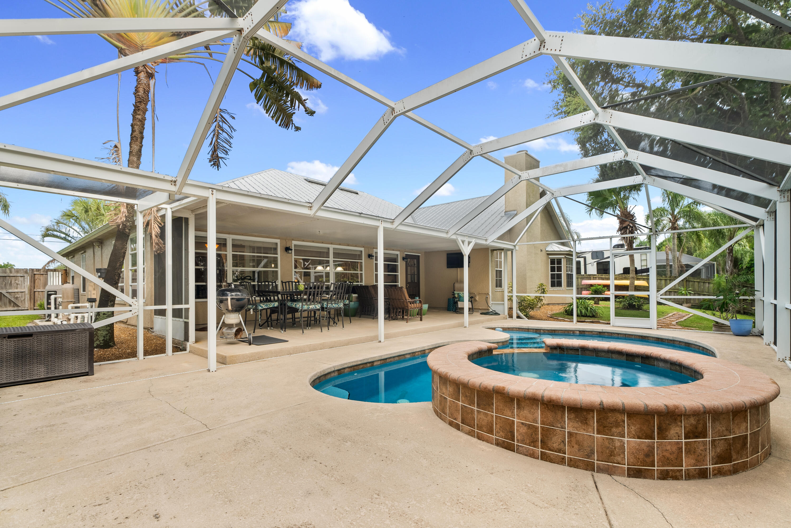 117 NE Naranja Avenue