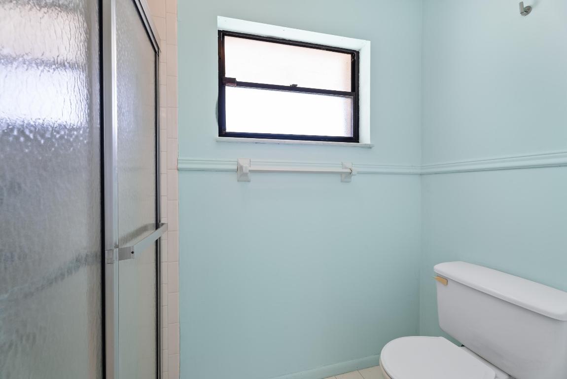 5233 SE Sea Island Way