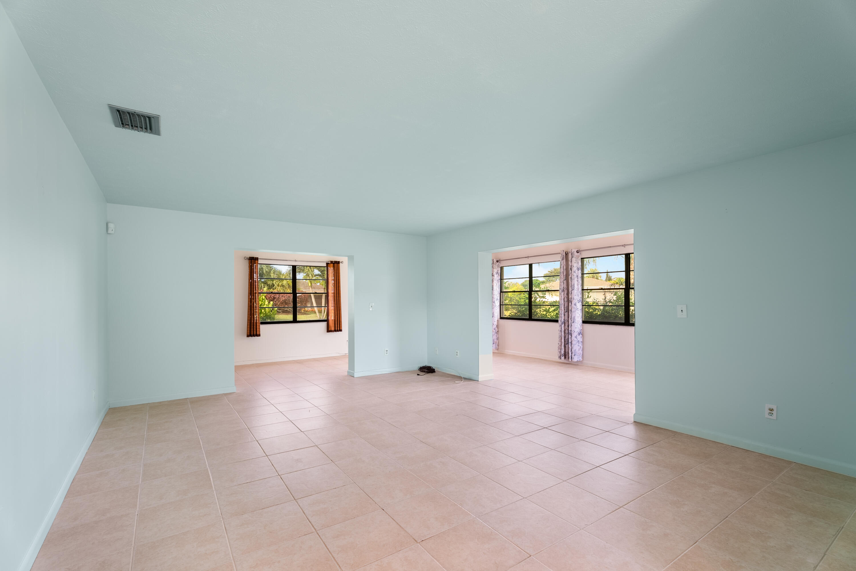 5233 SE Sea Island Way