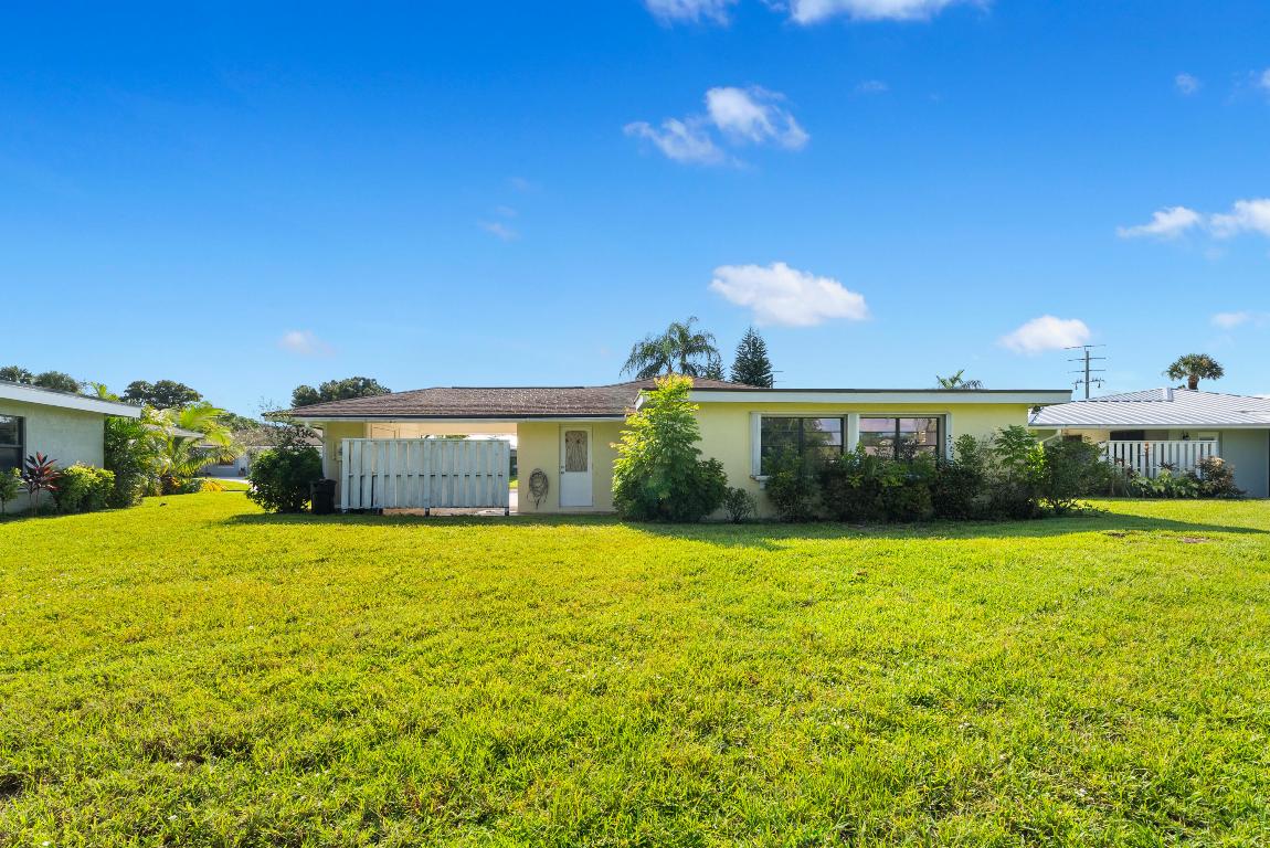 5233 SE Sea Island Way