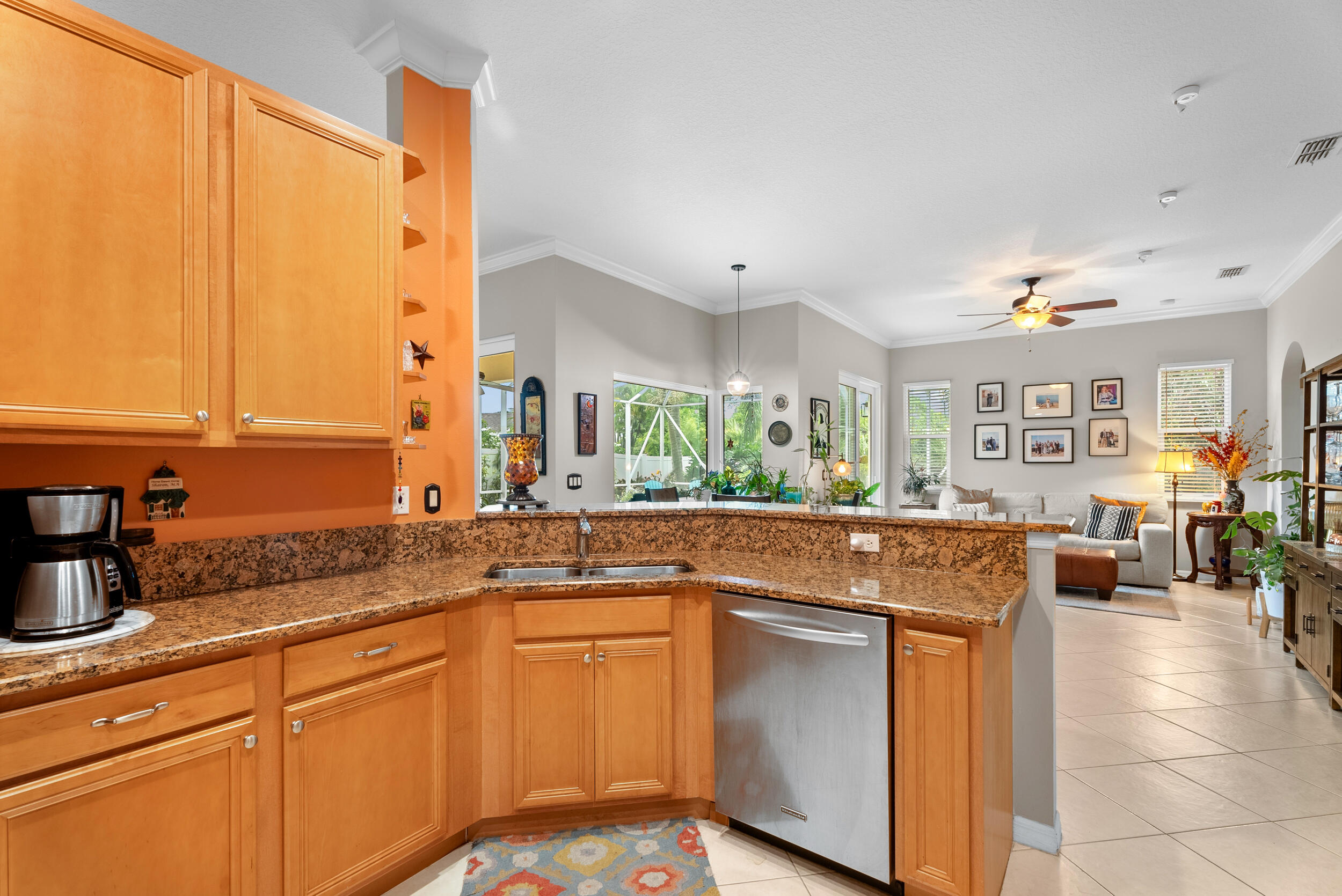 453 NW Sunflower Place