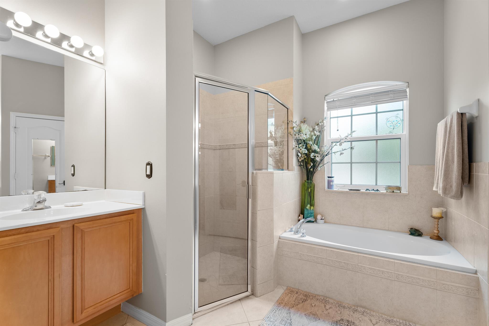 453 NW Sunflower Place