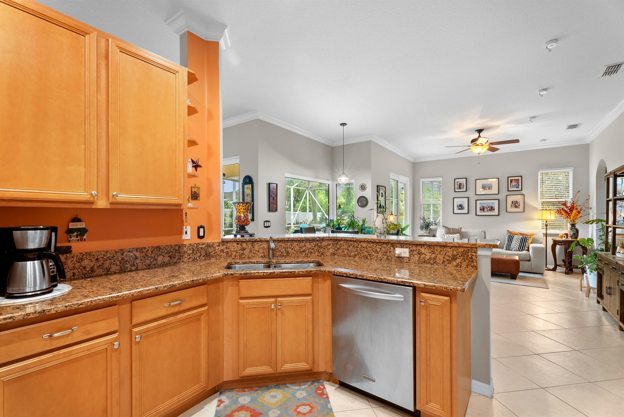 453 NW Sunflower Place