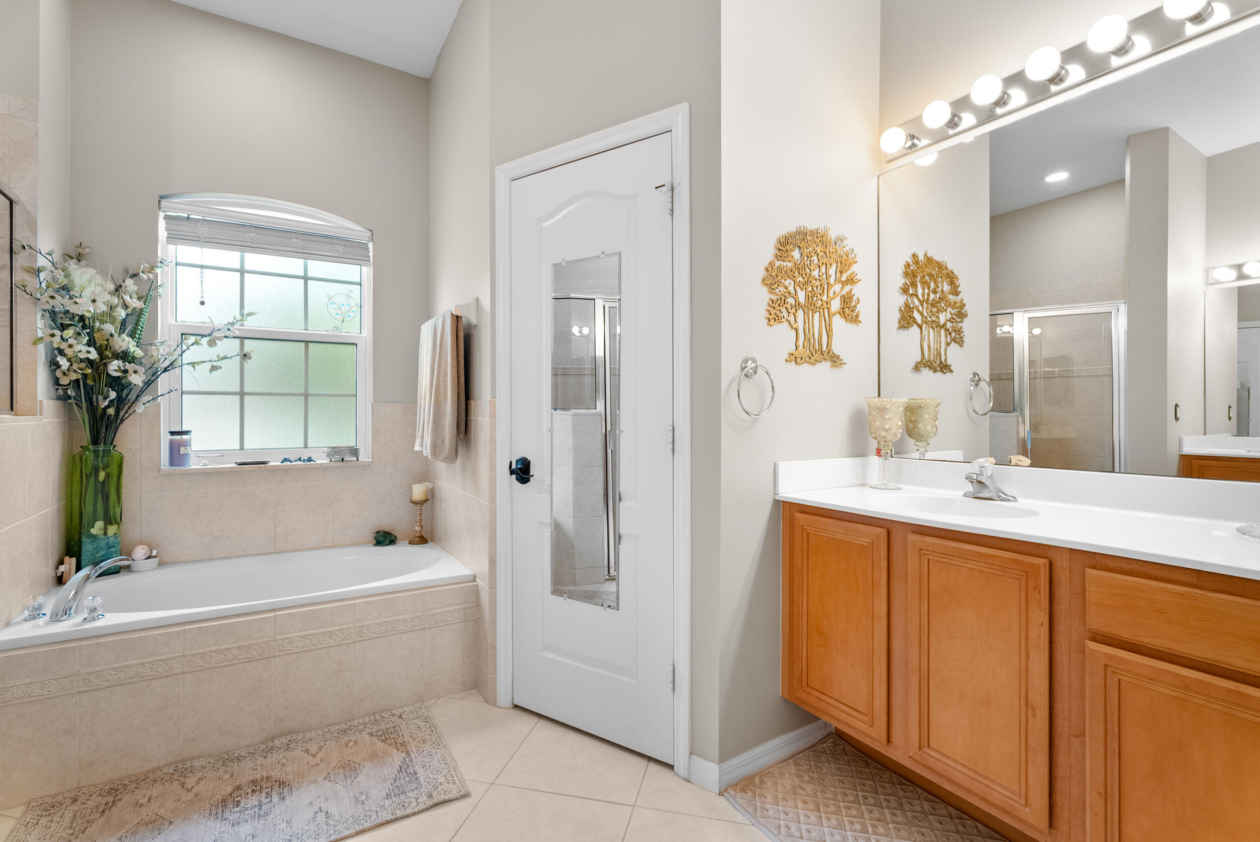 453 NW Sunflower Place