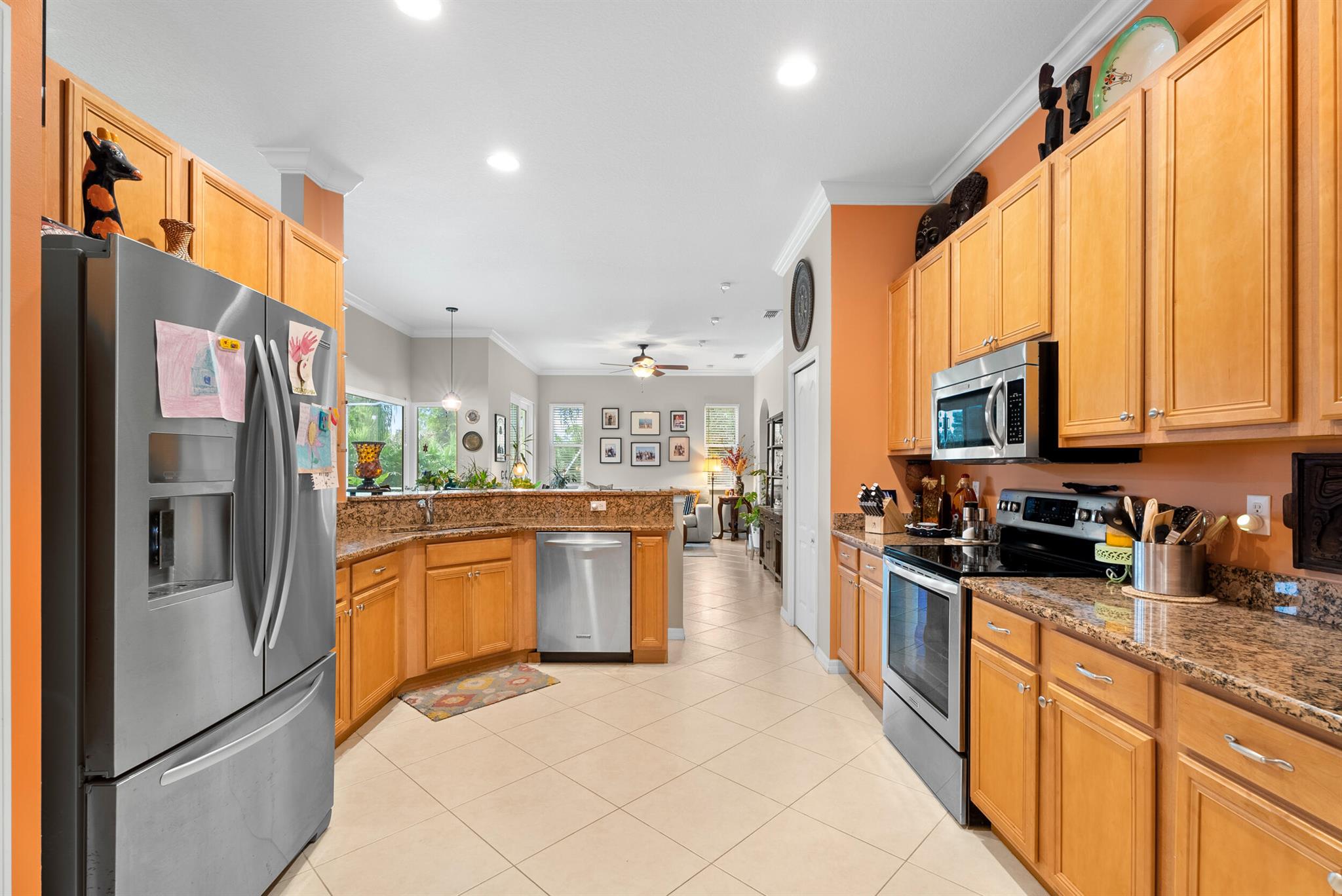 453 NW Sunflower Place