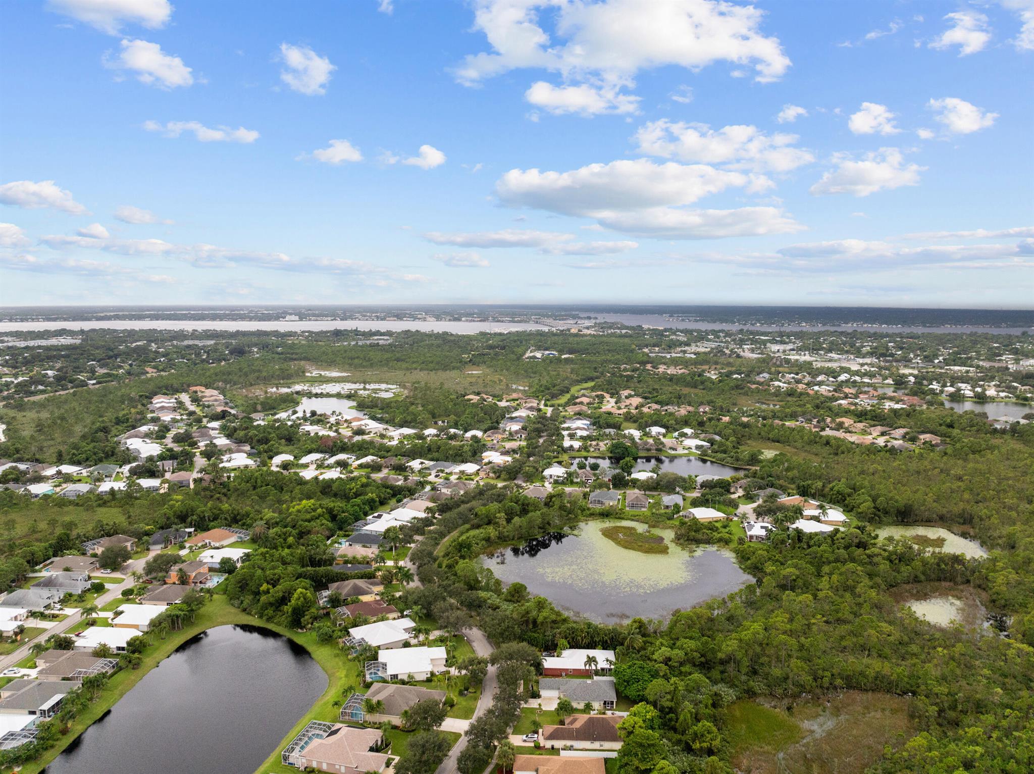 453 NW Sunflower Place