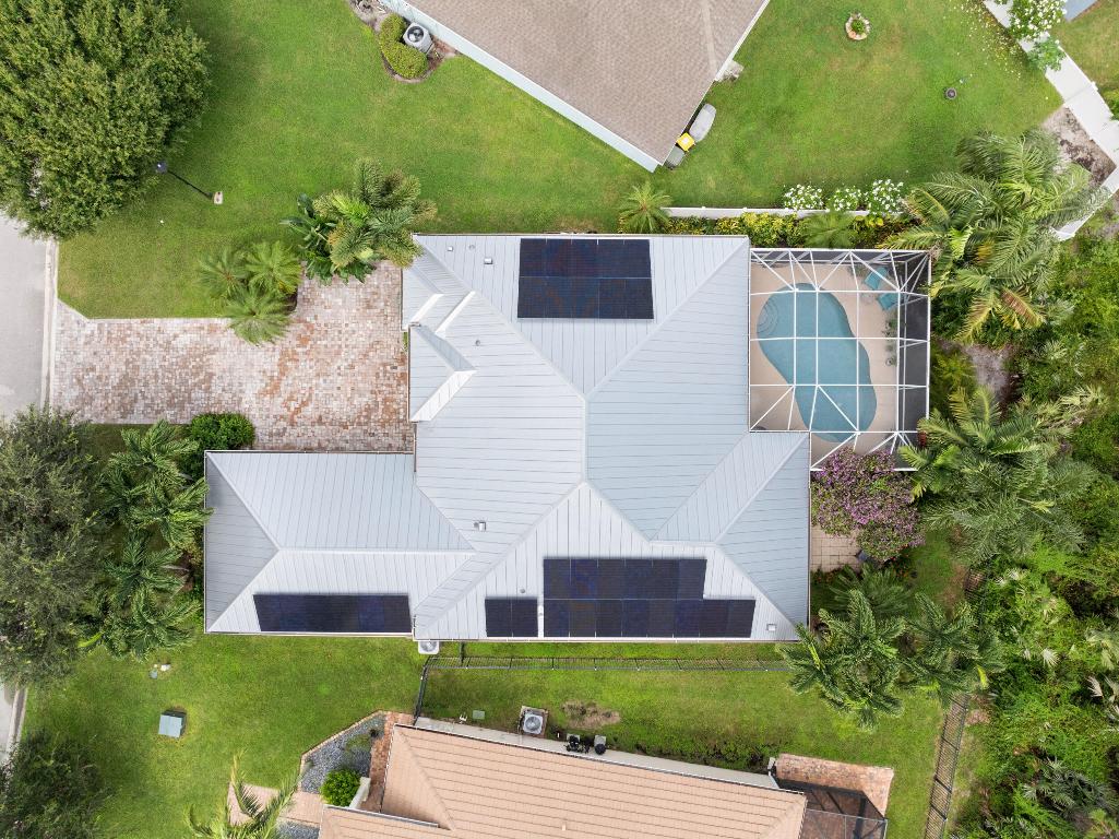 453 NW Sunflower Place