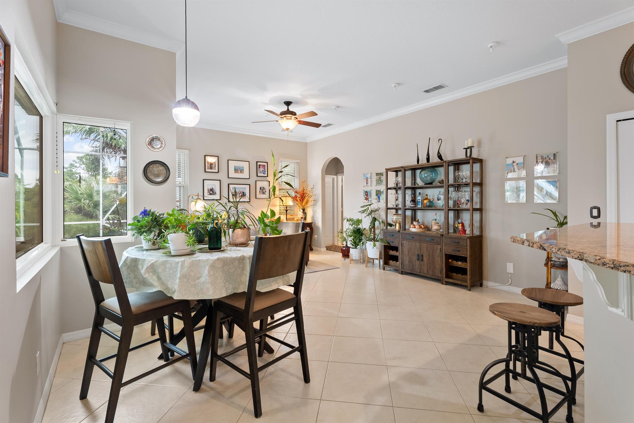 453 NW Sunflower Place