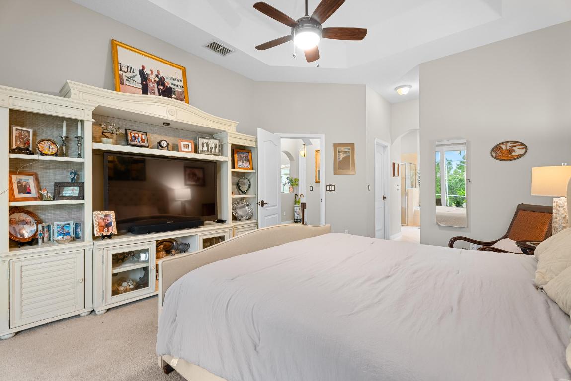 453 NW Sunflower Place