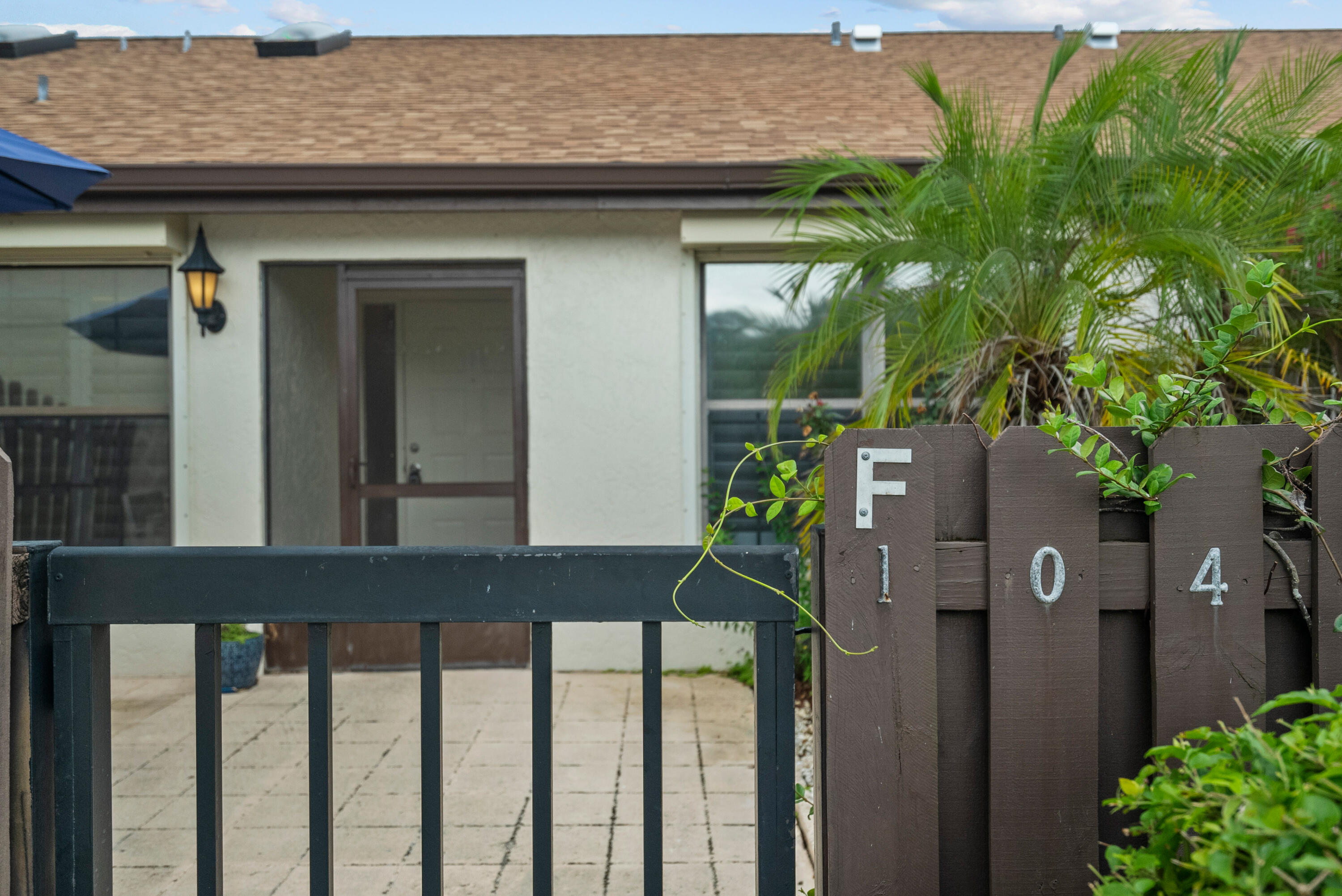 1544 SW Silver Pine Way 104f